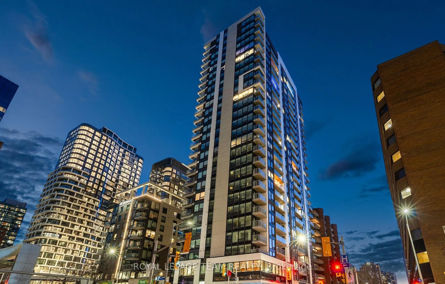 Photo 2 of Unit 2209, 340 Queen Street, Ottawa, Ottawa Centre — HOMEH