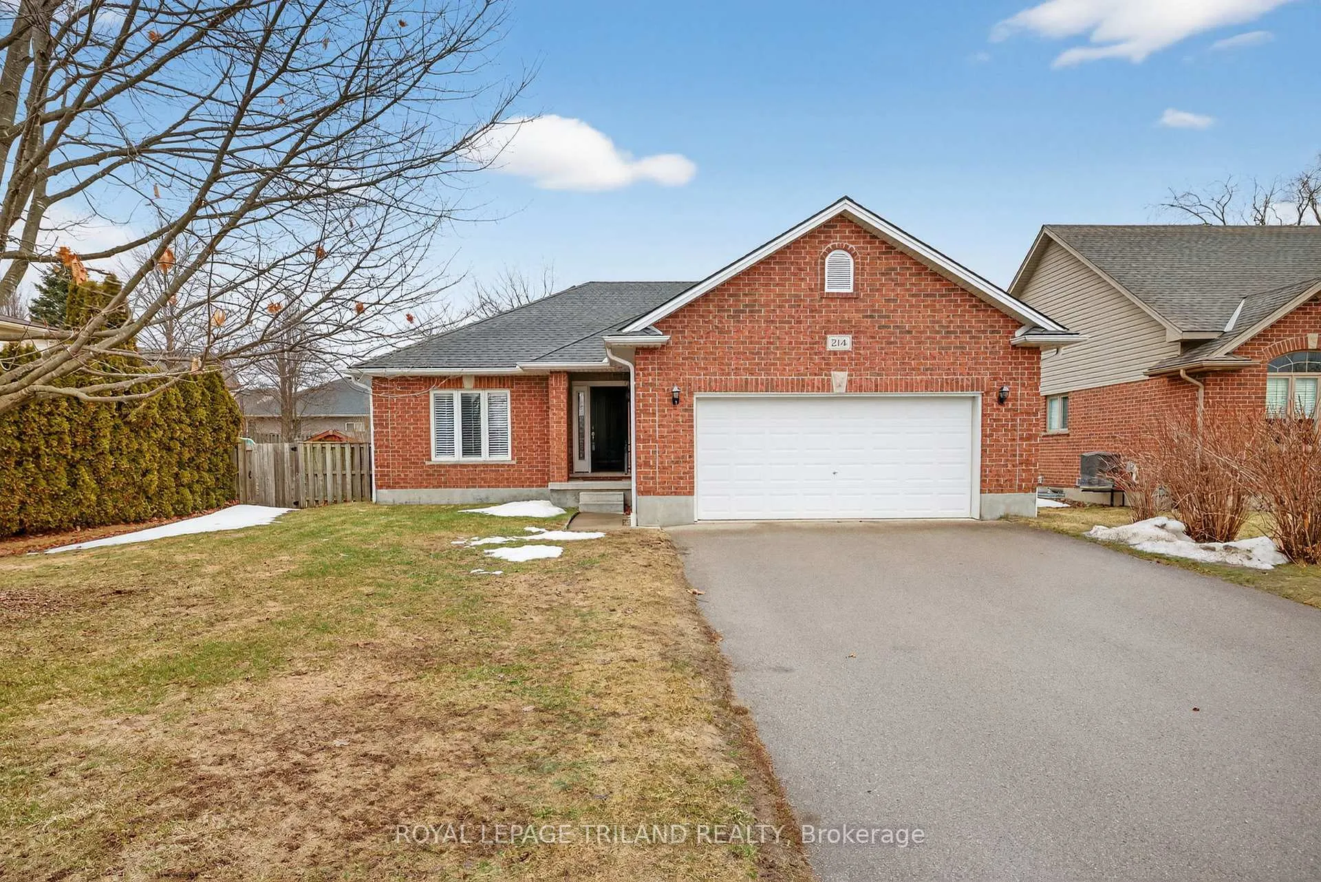 Photo 1 of 214 Mitchell Court, Thames Centre, Dorchester — HOMEH