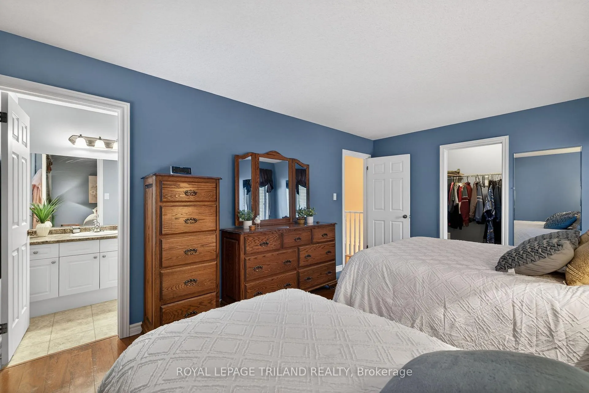 Photo 25 of 214 Mitchell Court, Thames Centre, Dorchester — HOMEH