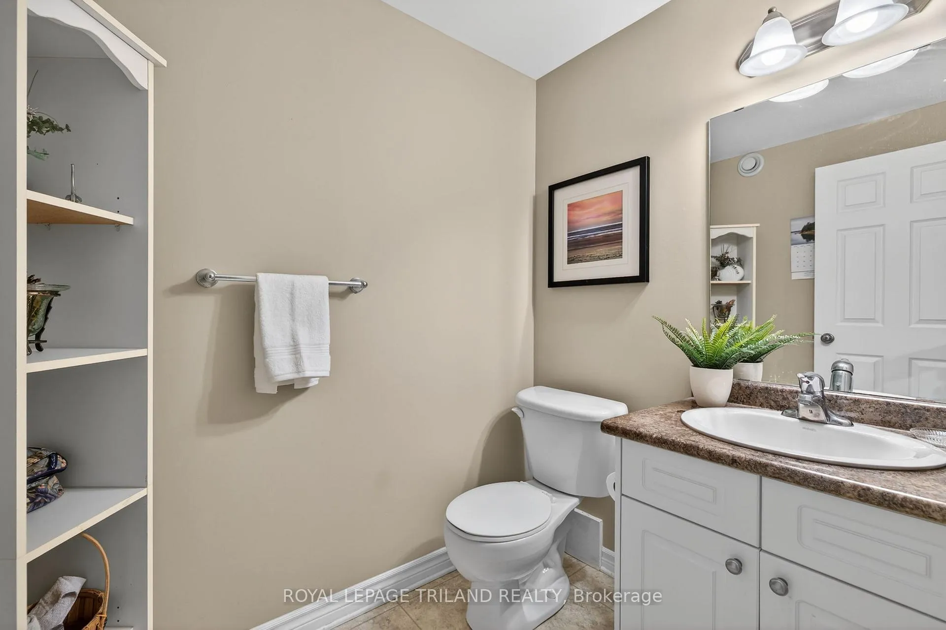 Photo 33 of 214 Mitchell Court, Thames Centre, Dorchester — HOMEH