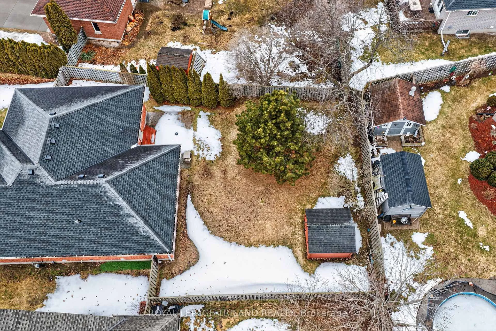 Photo 41 of 214 Mitchell Court, Thames Centre, Dorchester — HOMEH