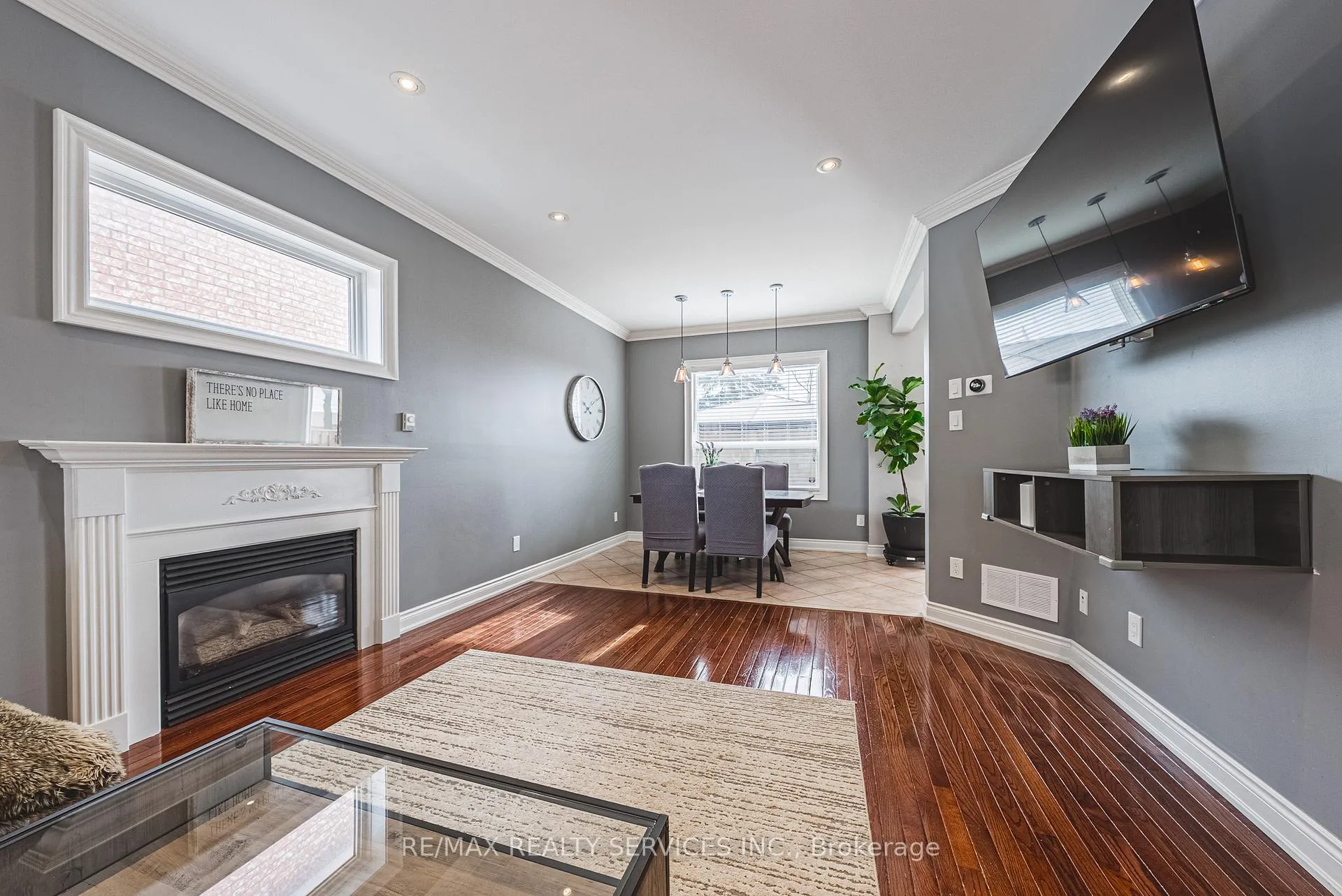 Photo 6 of 16 Twin Willow Crescent, Brampton, Snelgrove — HOMEH