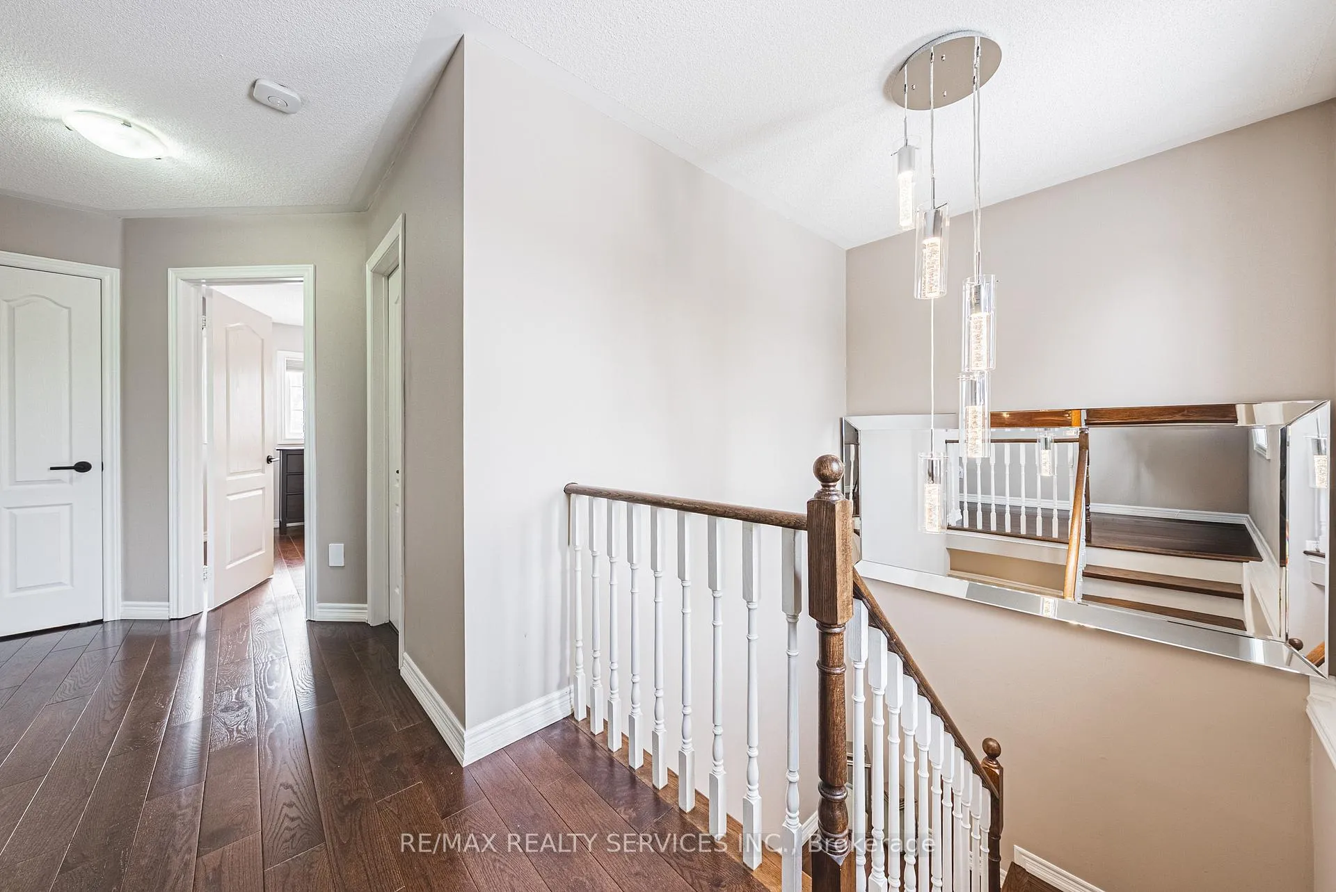 Photo 16 of 16 Twin Willow Crescent, Brampton, Snelgrove — HOMEH