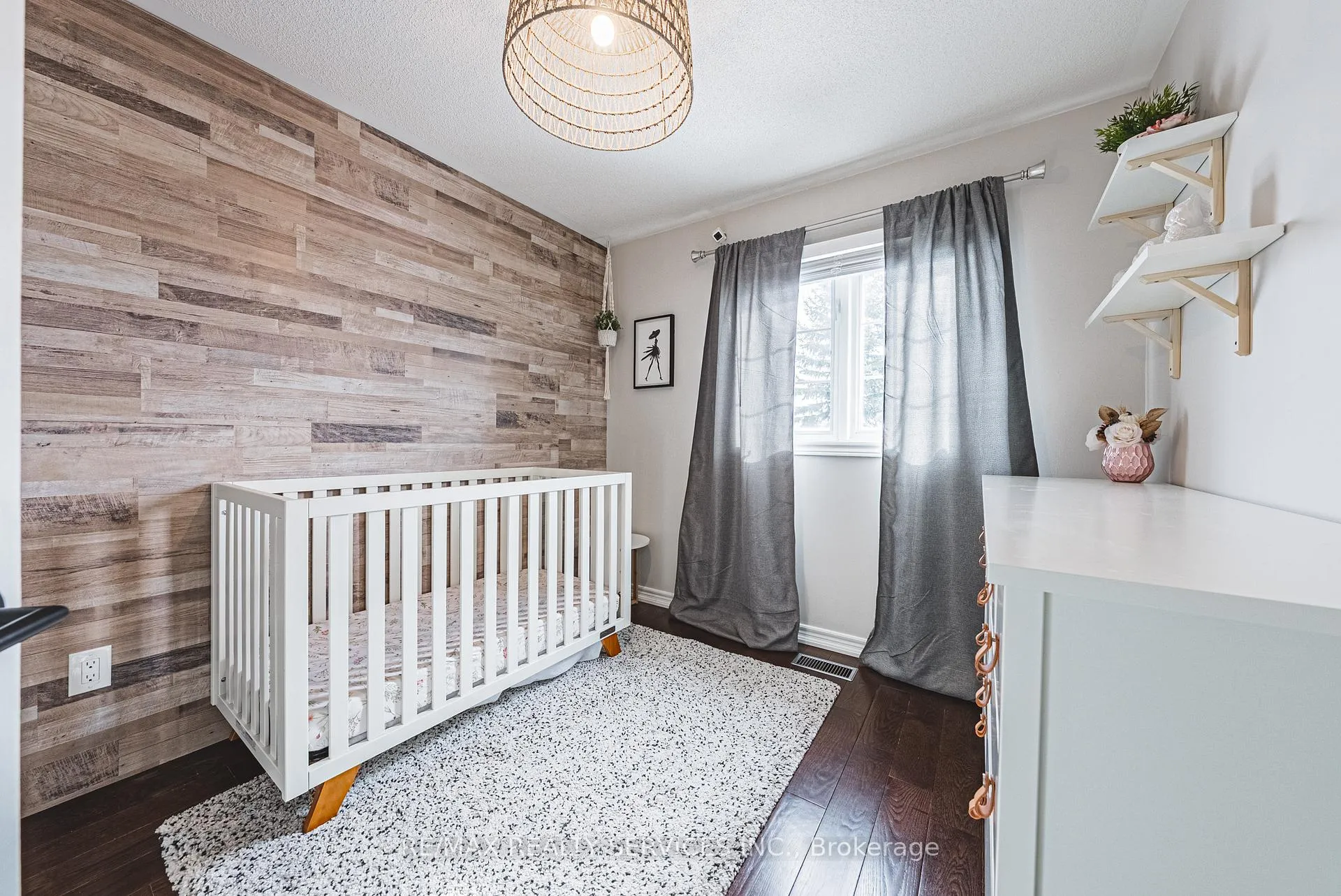 Photo 22 of 16 Twin Willow Crescent, Brampton, Snelgrove — HOMEH