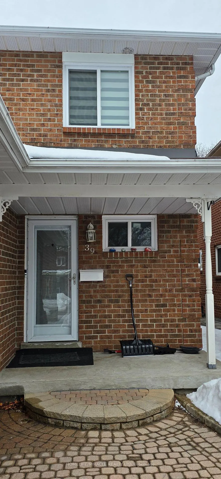 Photo 2 of 39 Ridware Crescent, Scarborough, Highland Creek — HOMEH