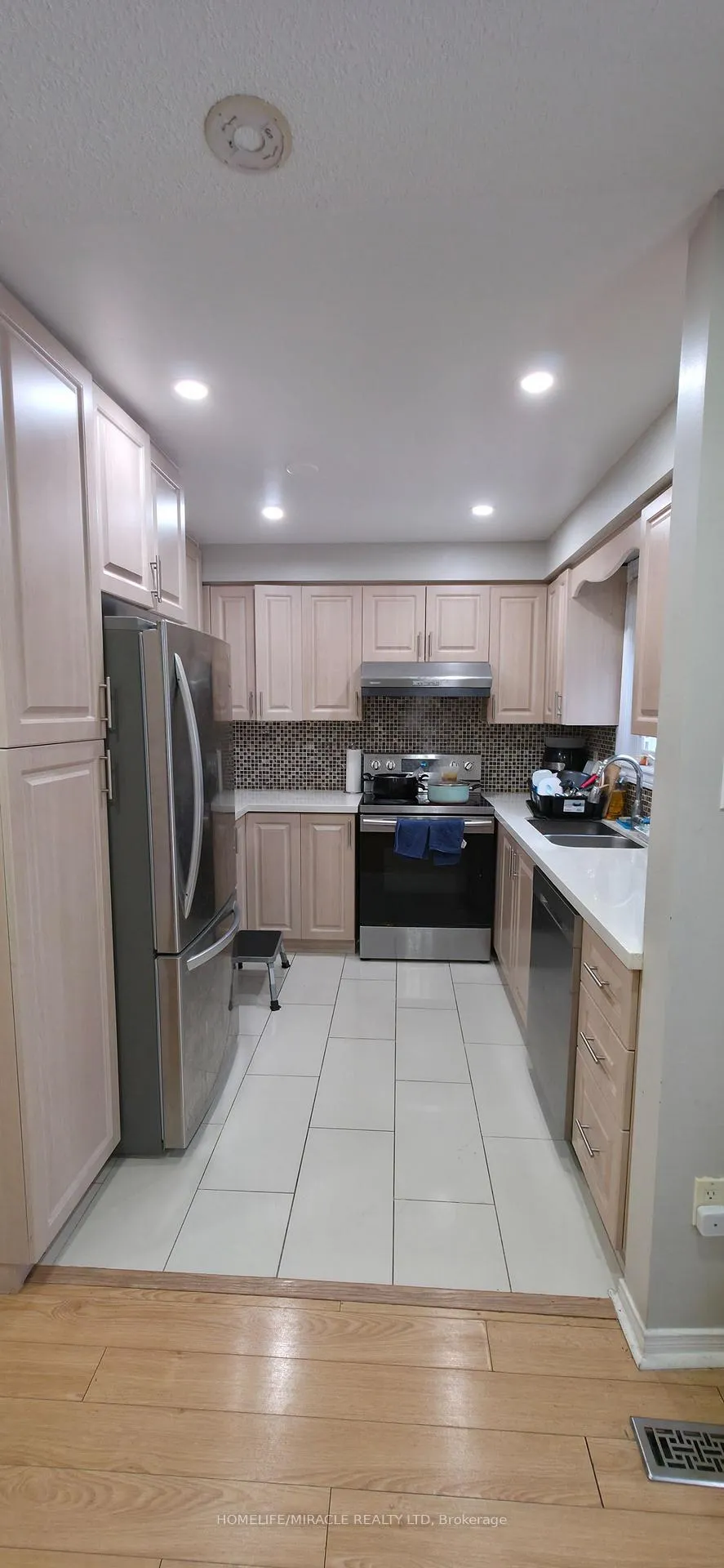 Photo 6 of 39 Ridware Crescent, Scarborough, Highland Creek — HOMEH