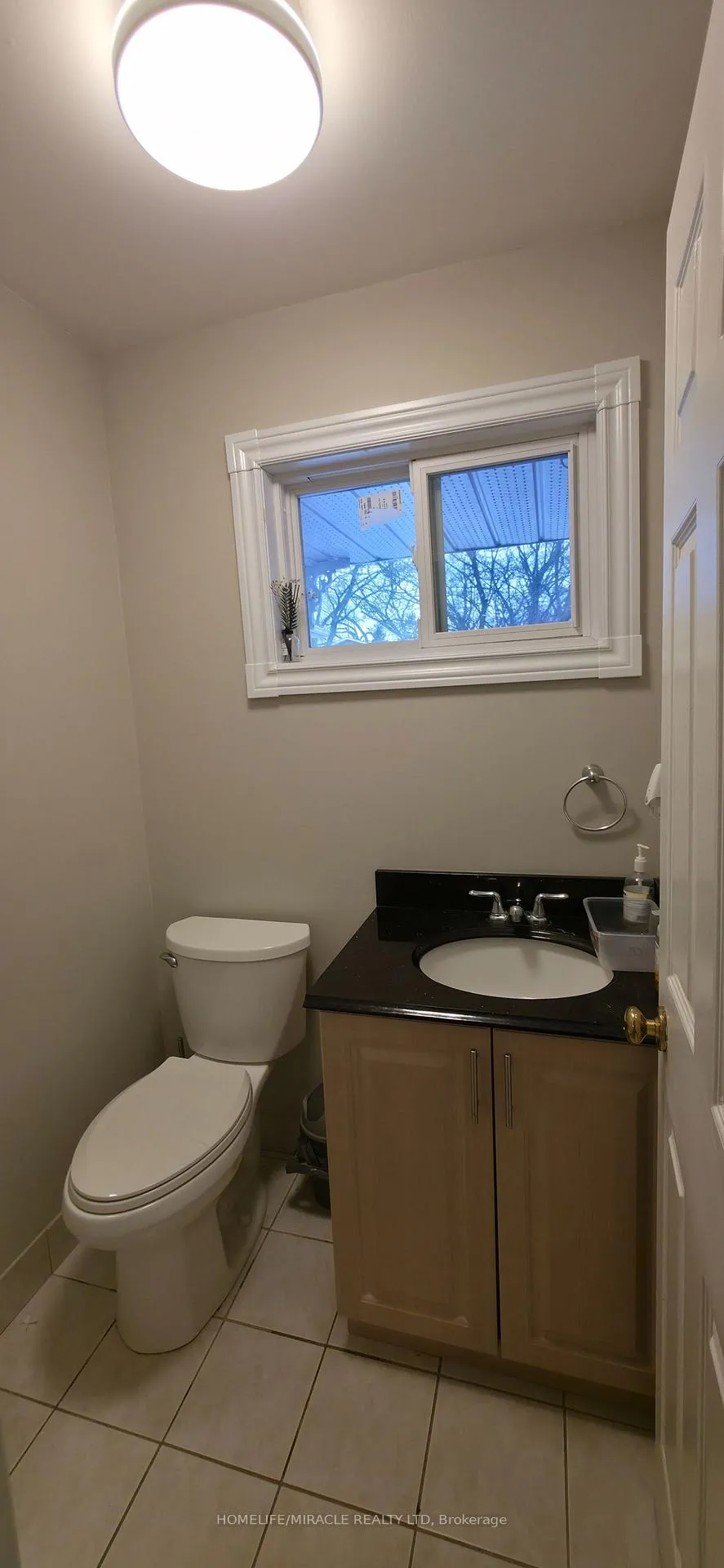 Photo 8 of 39 Ridware Crescent, Scarborough, Highland Creek — HOMEH