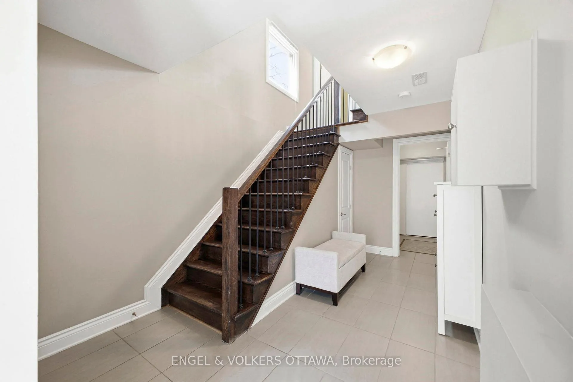 Photo 4 of 1890 Carling Avenue, Ottawa, McKellar Heights/Glabar Park — HOMEH