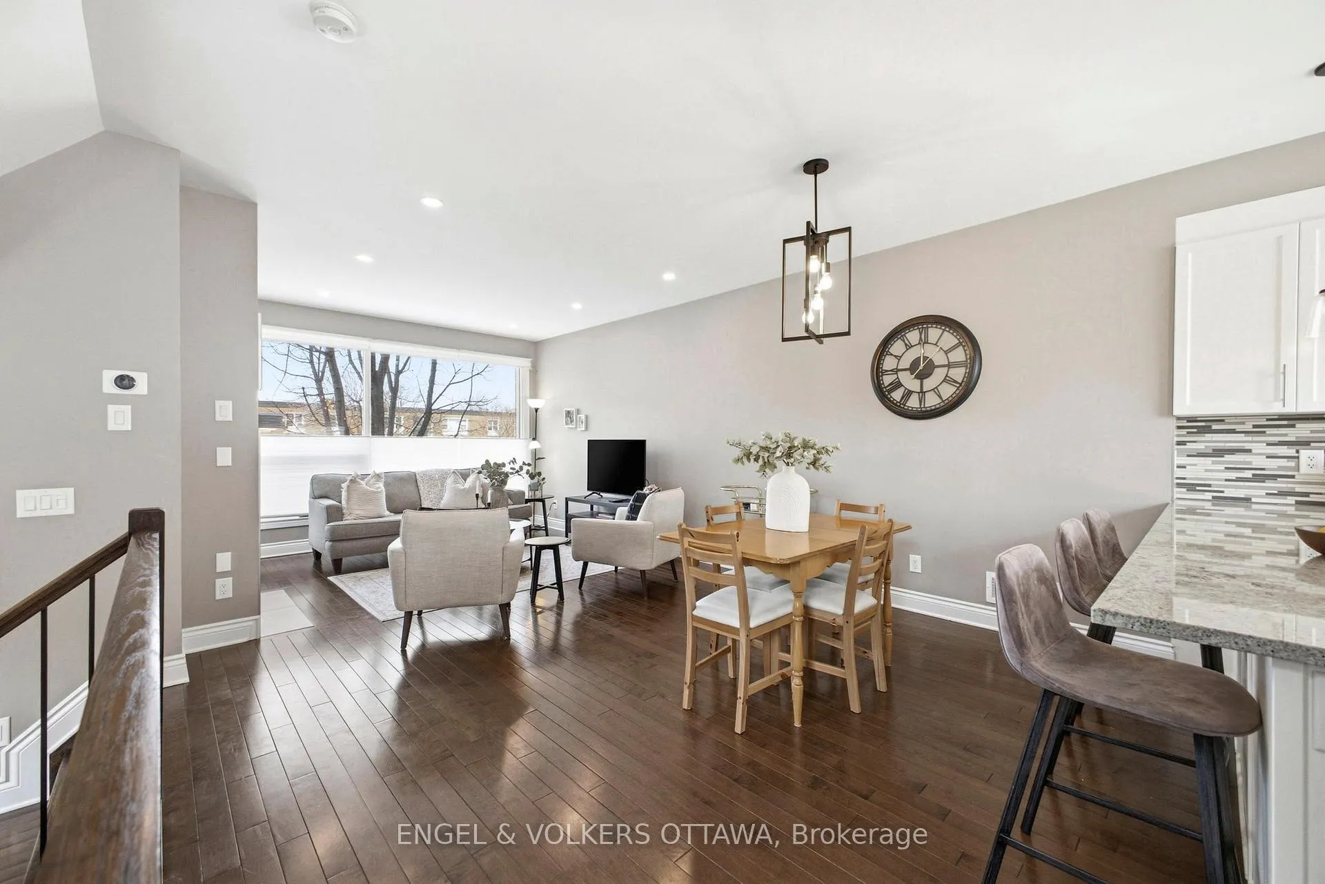 Photo 10 of 1890 Carling Avenue, Ottawa, McKellar Heights/Glabar Park — HOMEH