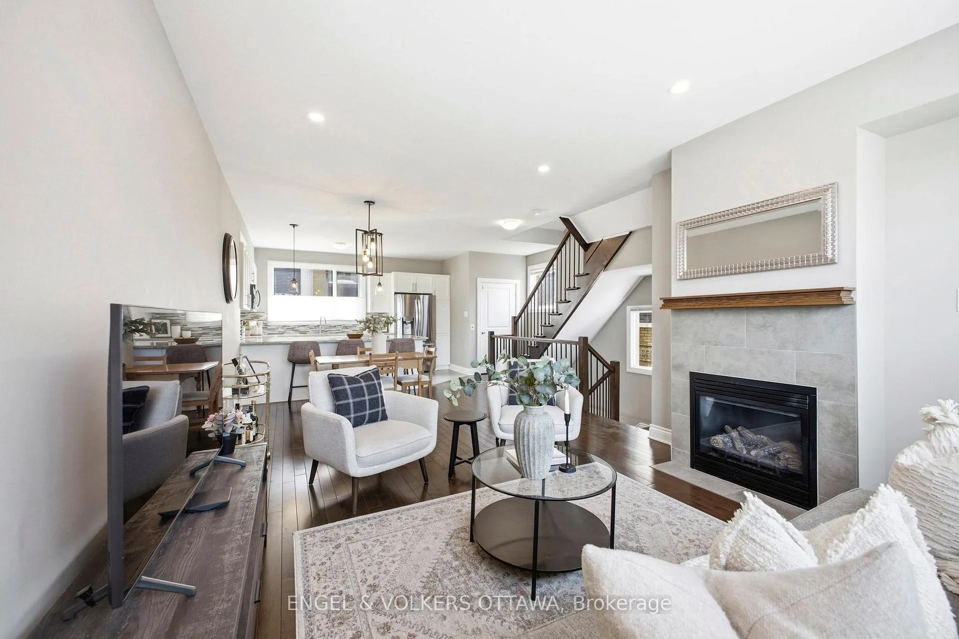 Photo 14 of 1890 Carling Avenue, Ottawa, McKellar Heights/Glabar Park — HOMEH