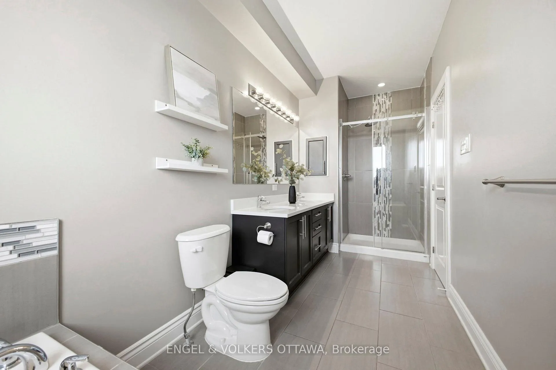 Photo 19 of 1890 Carling Avenue, Ottawa, McKellar Heights/Glabar Park — HOMEH