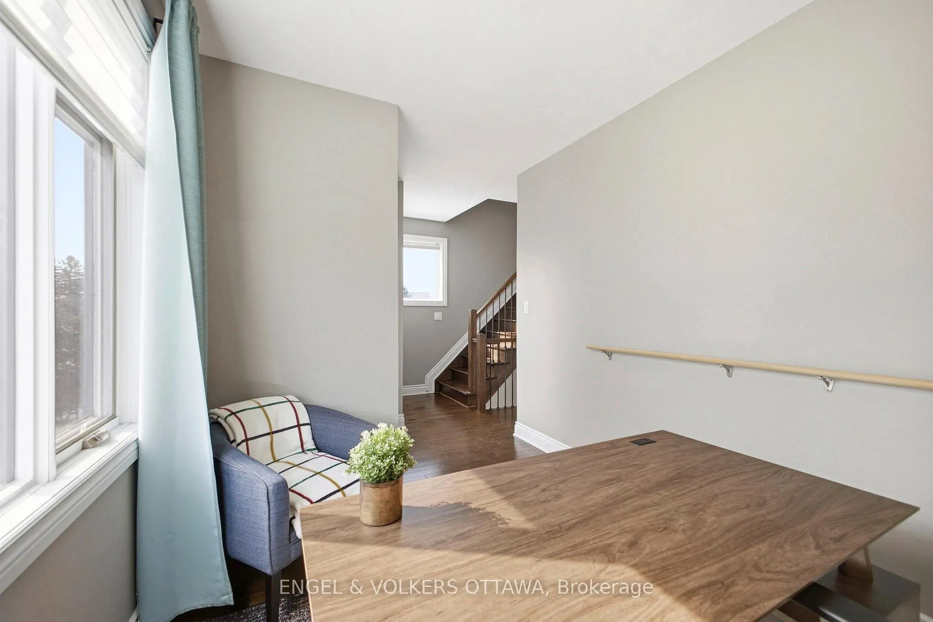 Photo 24 of 1890 Carling Avenue, Ottawa, McKellar Heights/Glabar Park — HOMEH