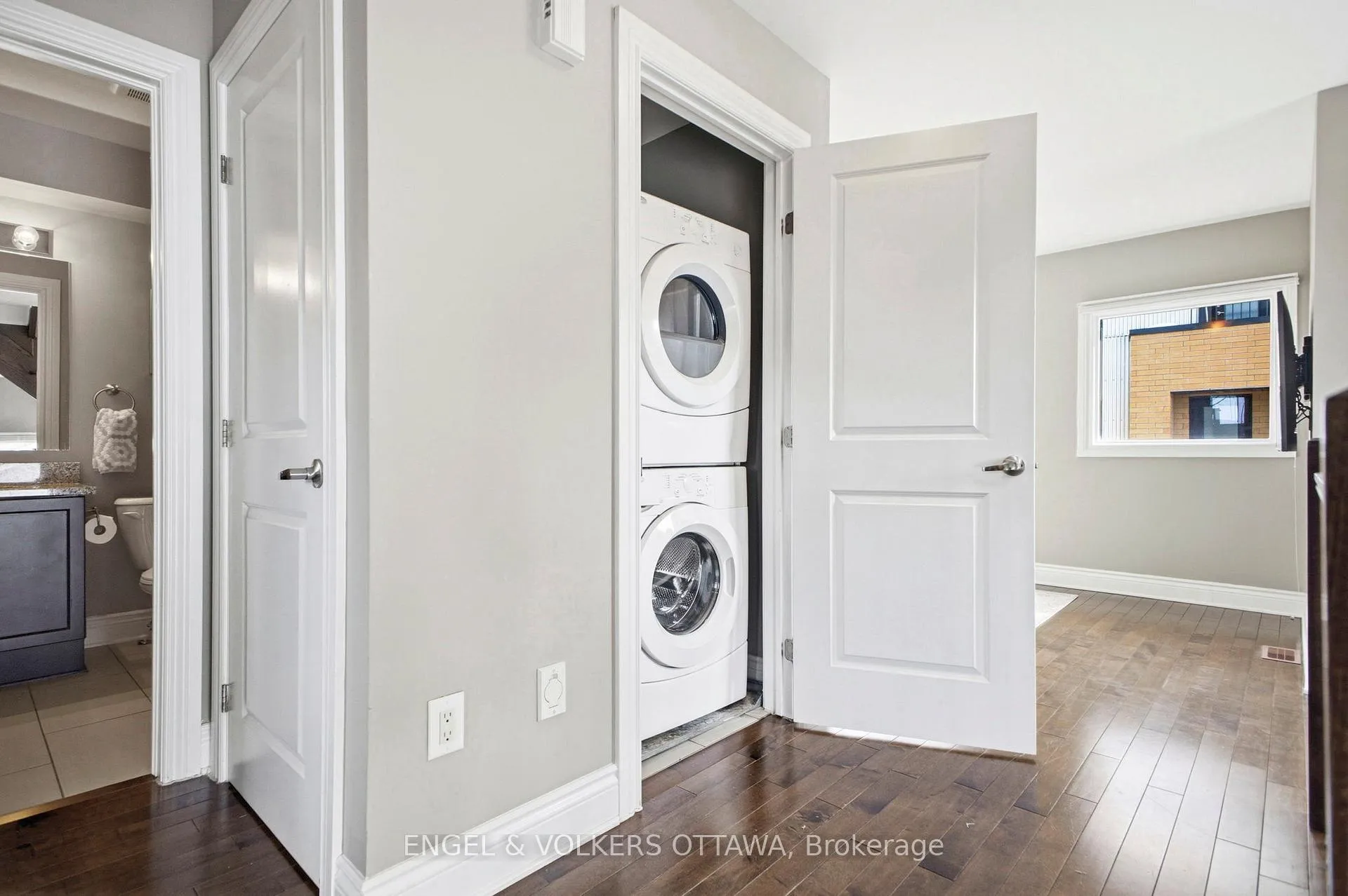 Photo 27 of 1890 Carling Avenue, Ottawa, McKellar Heights/Glabar Park — HOMEH