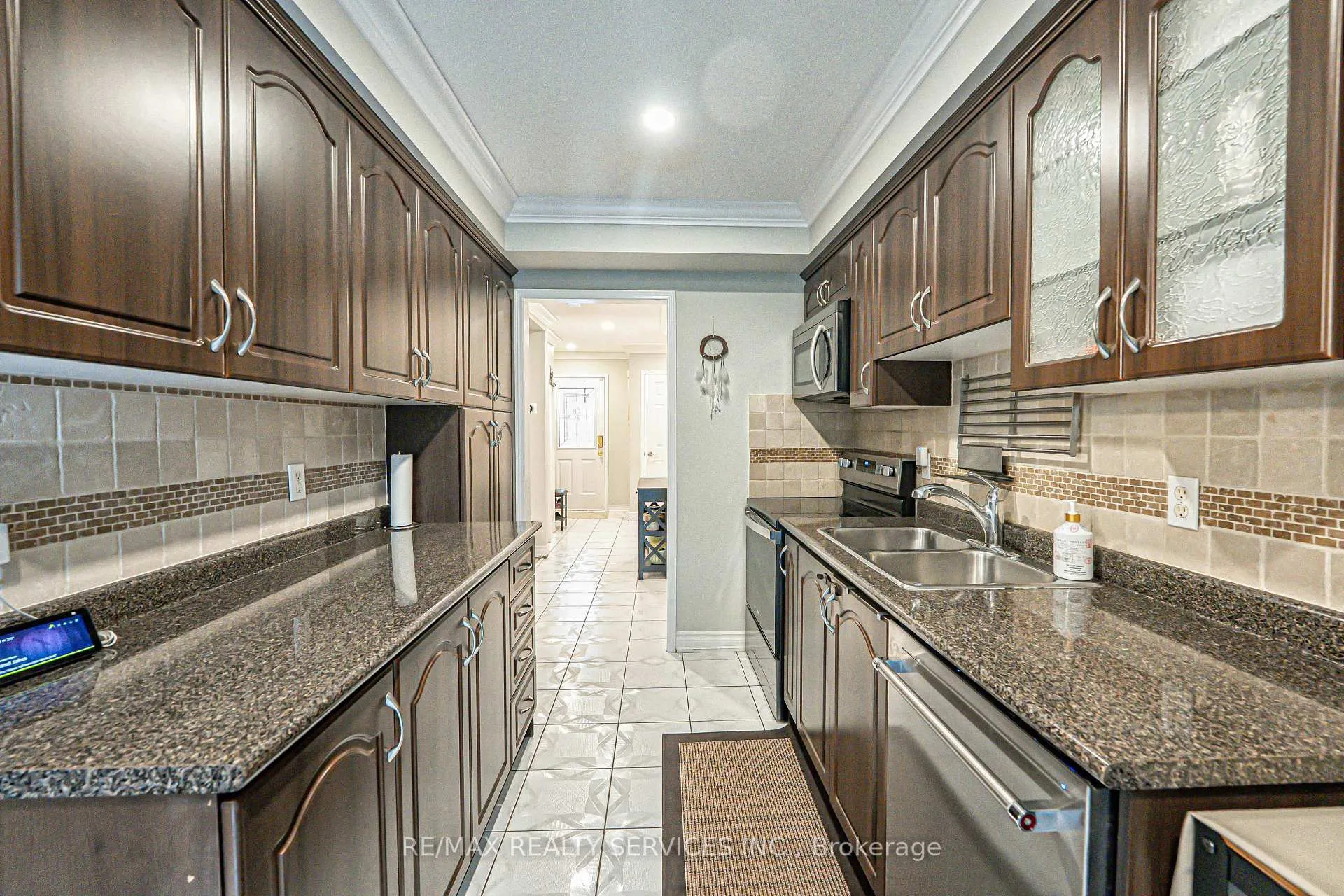 Photo 17 of 125 Lent Crescent, Brampton, Fletcher's West — HOMEH