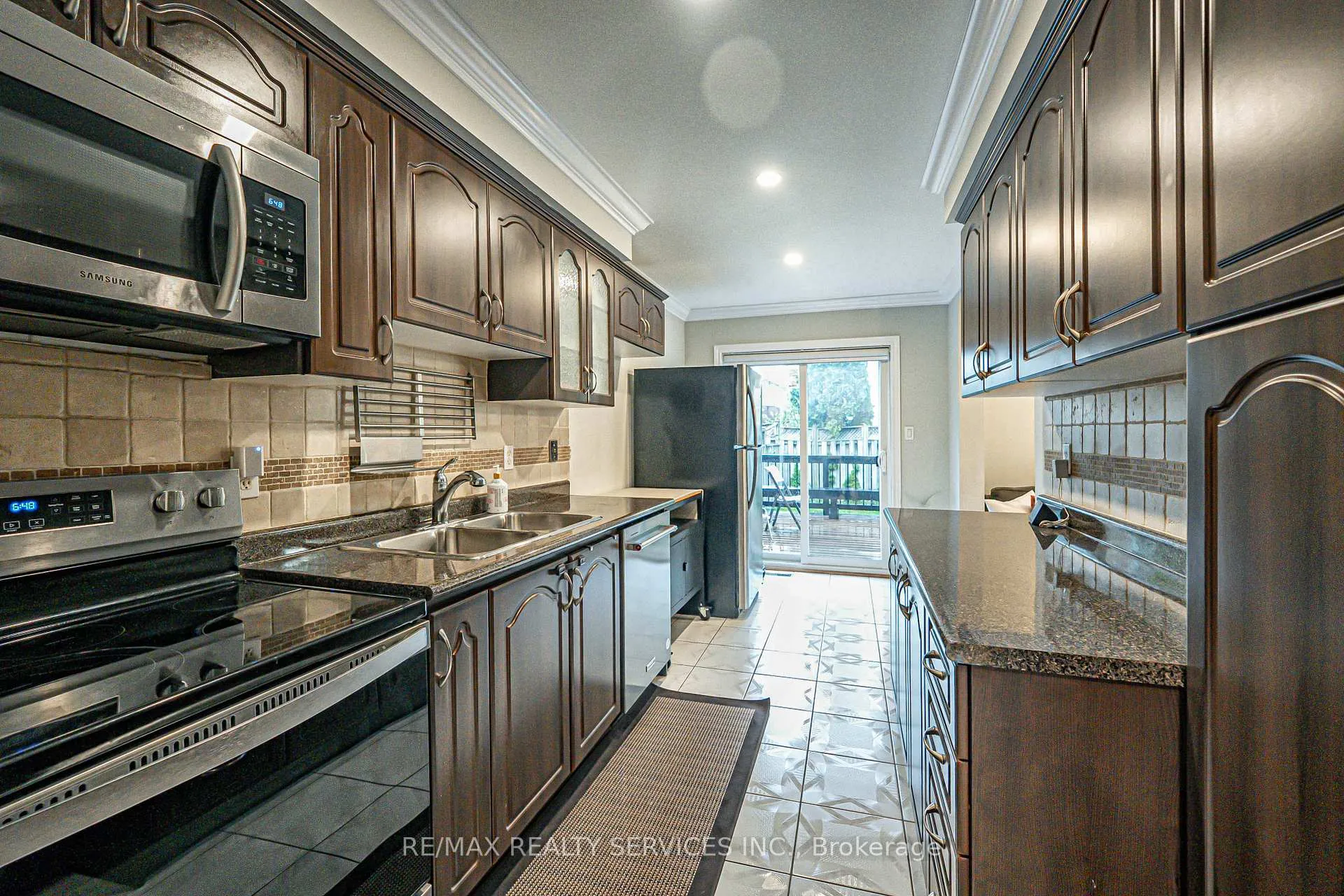 Photo 18 of 125 Lent Crescent, Brampton, Fletcher's West — HOMEH