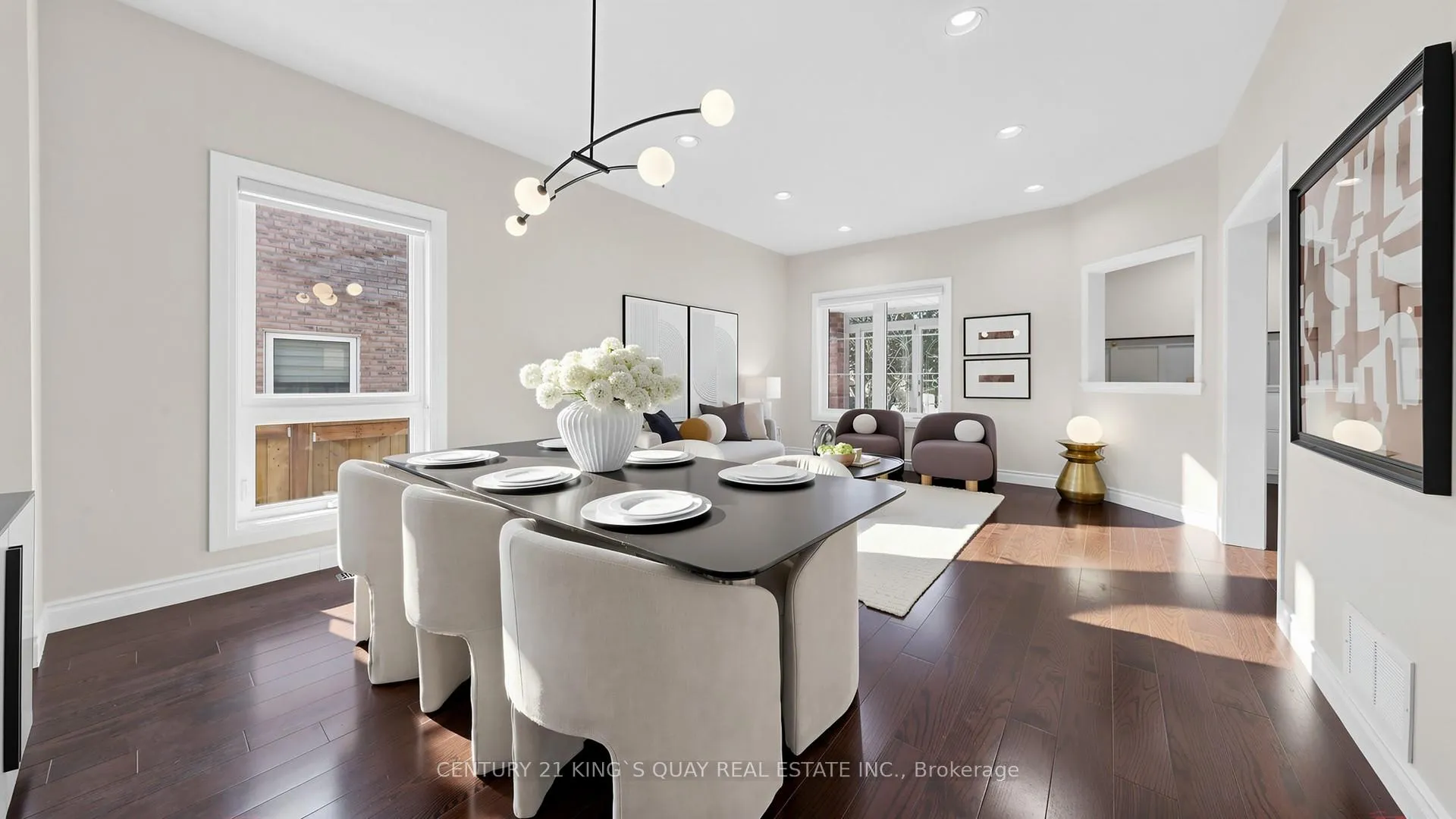 Photo 5 of 92 Canterfield Close, Markham, Markville — HOMEH