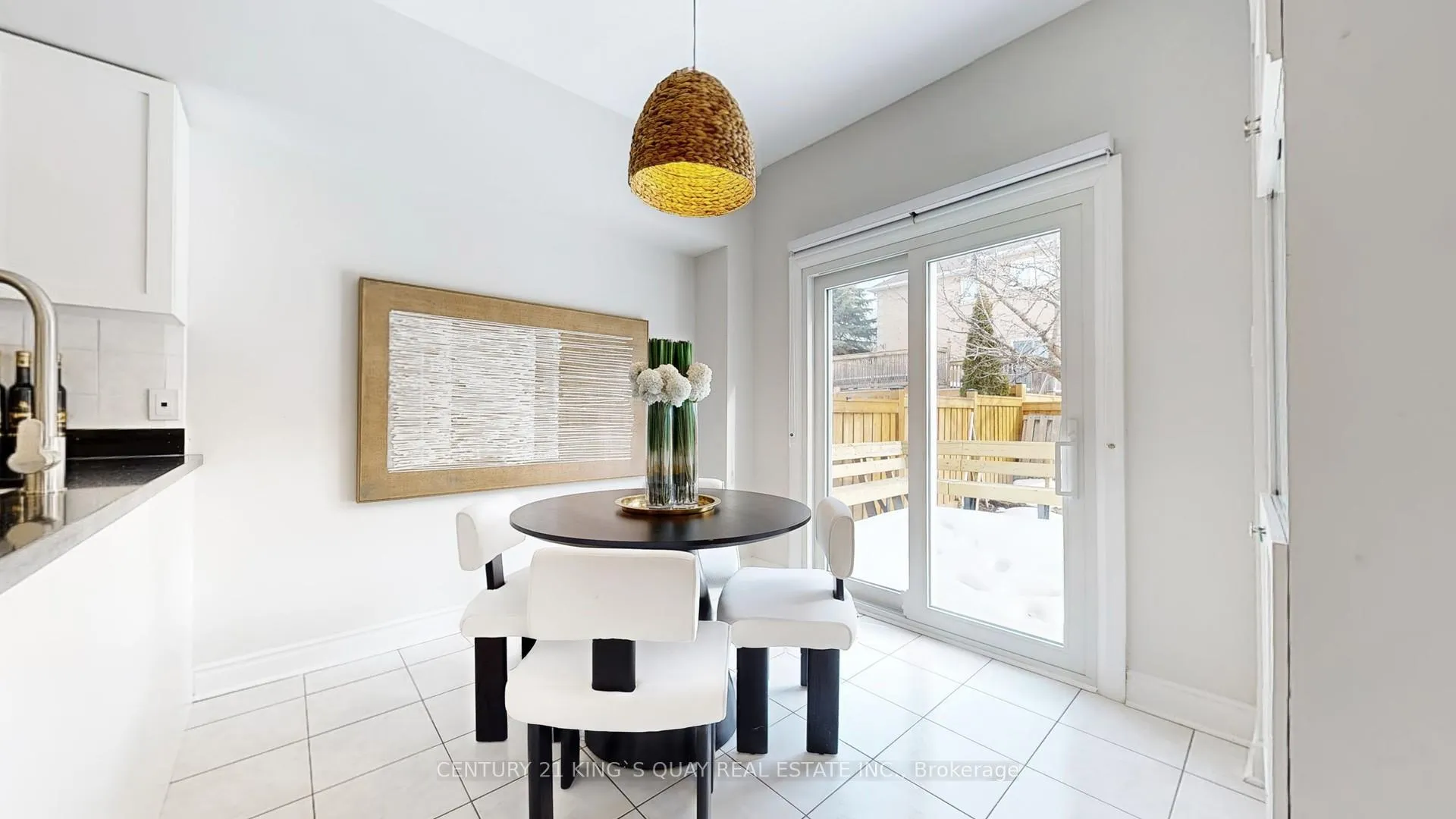Photo 19 of 92 Canterfield Close, Markham, Markville — HOMEH