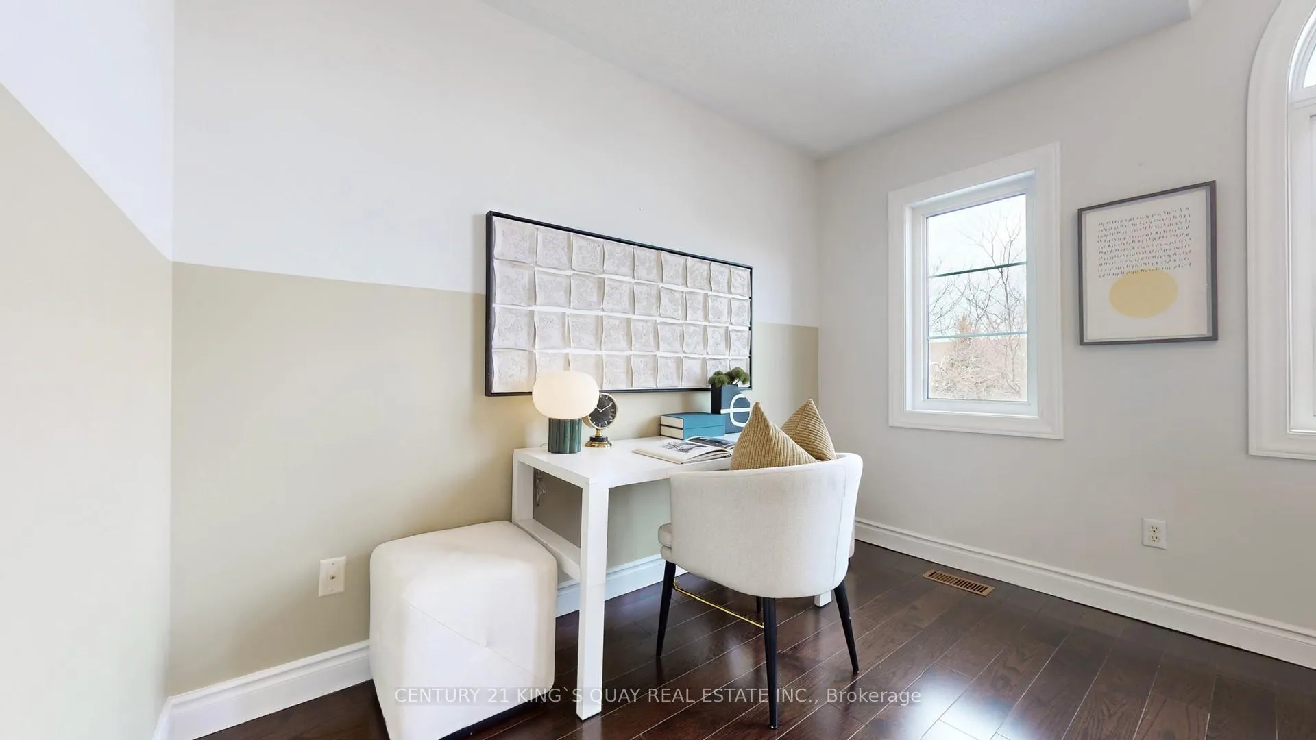 Photo 43 of 92 Canterfield Close, Markham, Markville — HOMEH