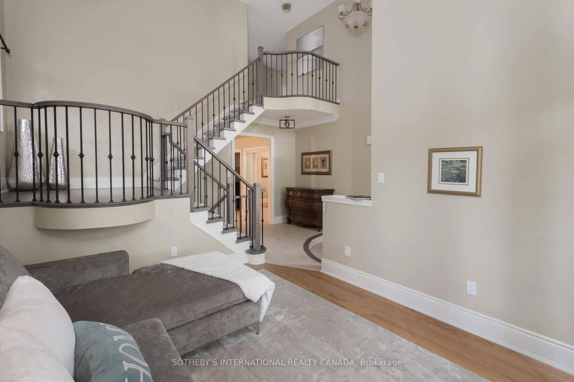 Photo 7 of 16 Saint Clare Boulevard, Vaughan, Vellore Village — HOMEH