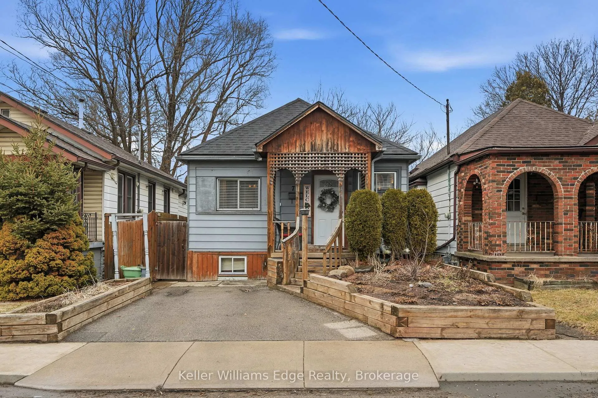 Photo 1 of 75 Cambridge Avenue, Hamilton, Crown Point — HOMEH