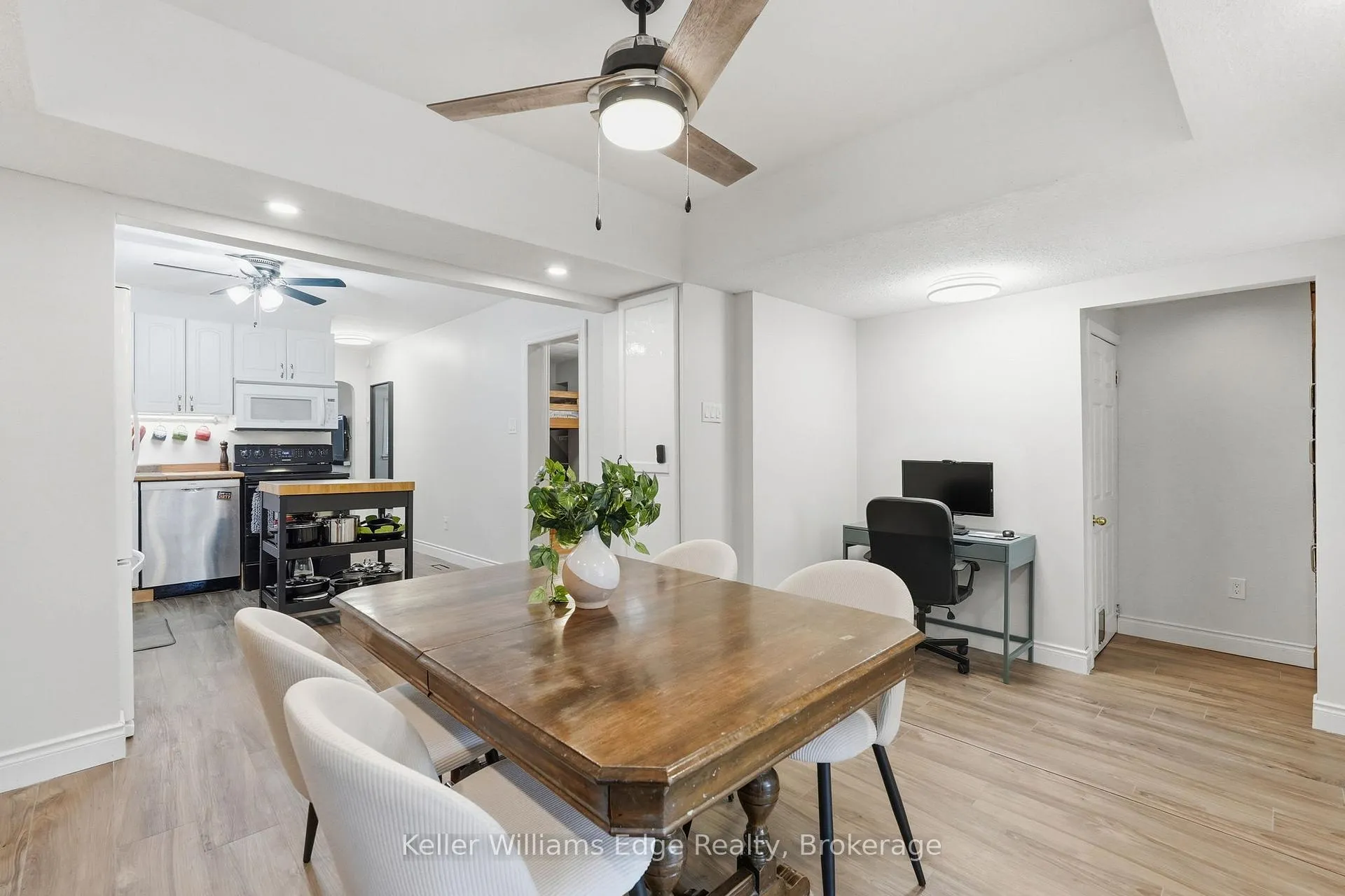 Photo 12 of 75 Cambridge Avenue, Hamilton, Crown Point — HOMEH
