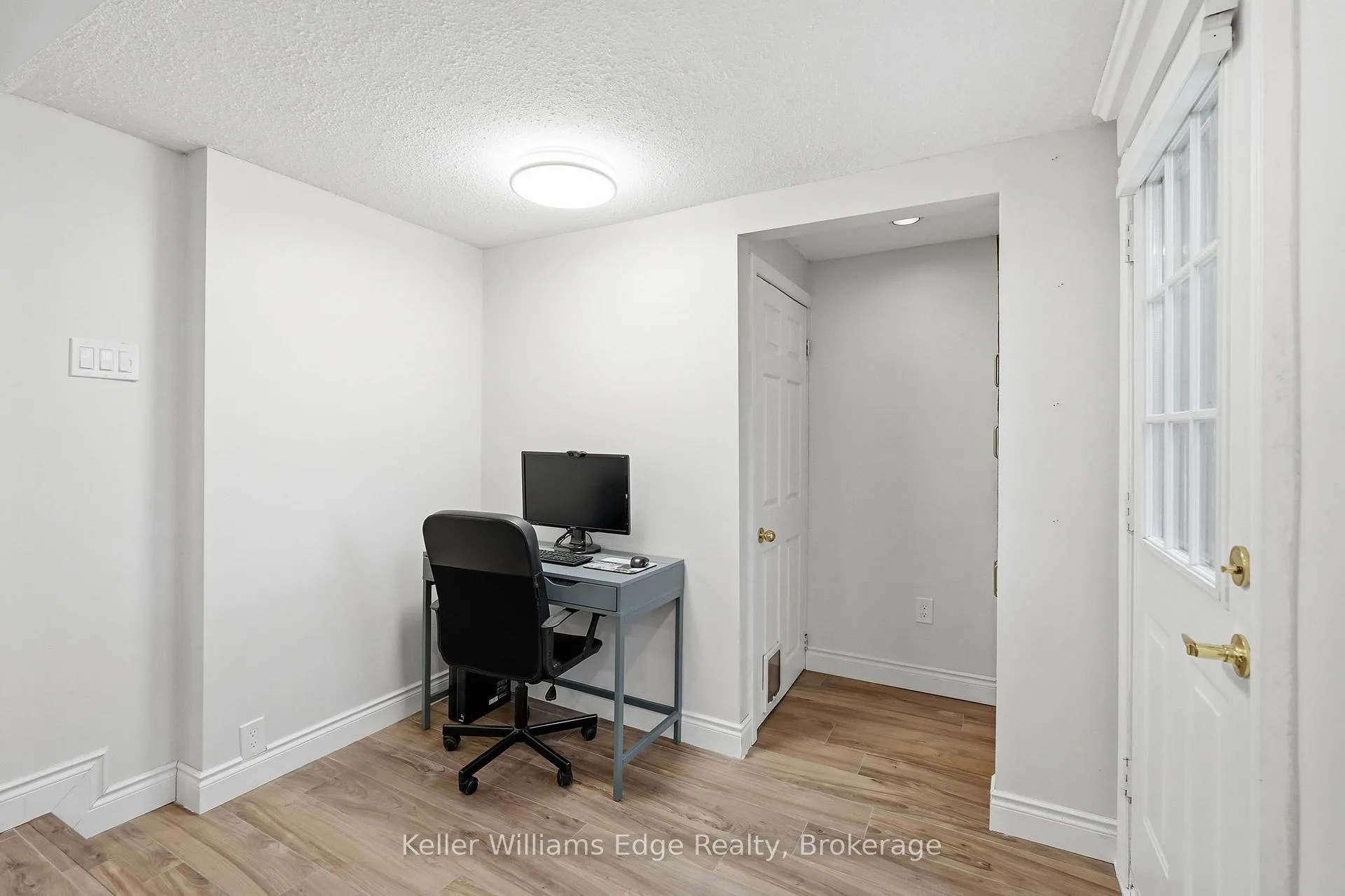 Photo 13 of 75 Cambridge Avenue, Hamilton, Crown Point — HOMEH