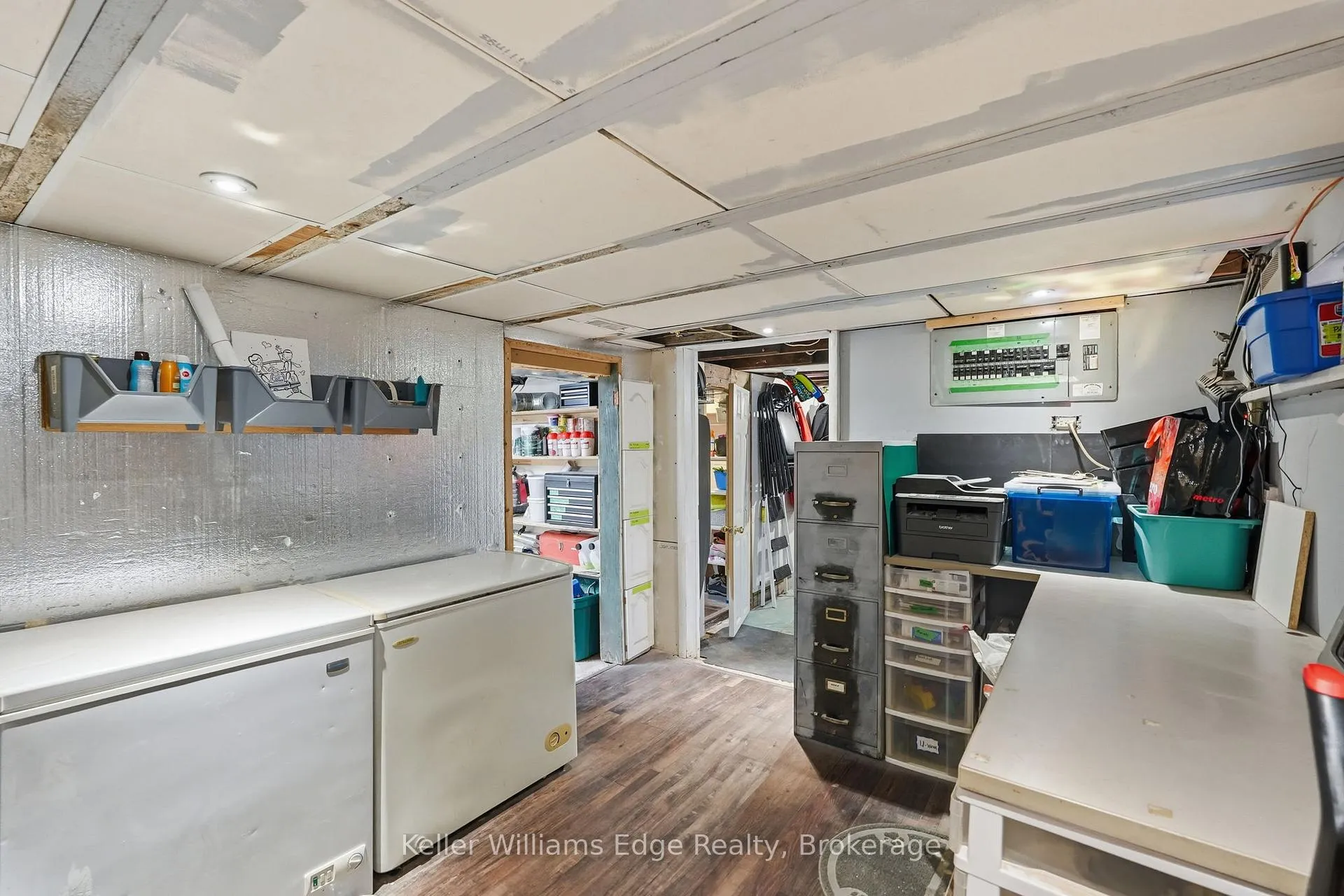 Photo 33 of 75 Cambridge Avenue, Hamilton, Crown Point — HOMEH