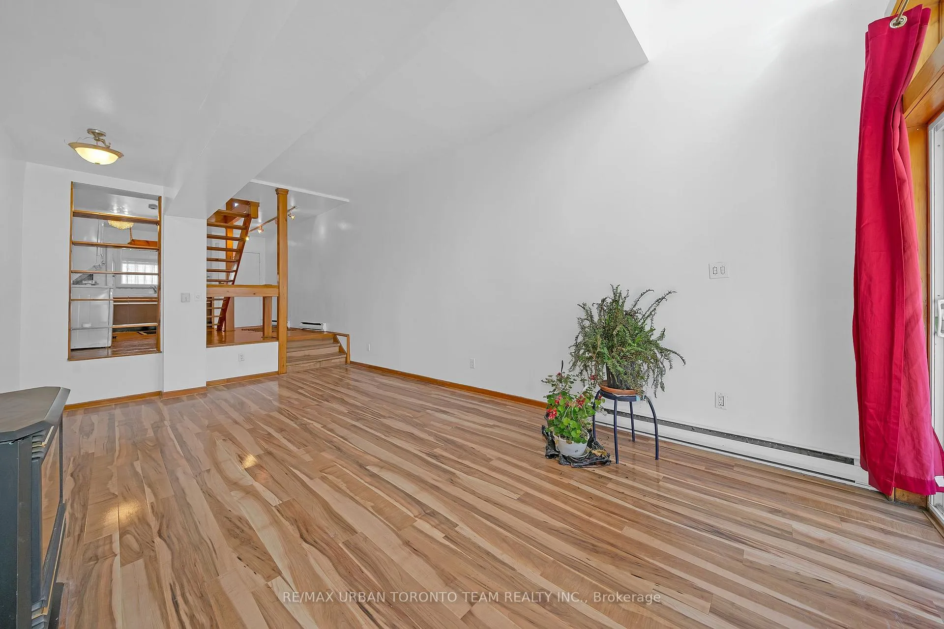 Photo 9 of Unit Unit #1, 14 Bright Street, Toronto, Moss Park — HOMEH