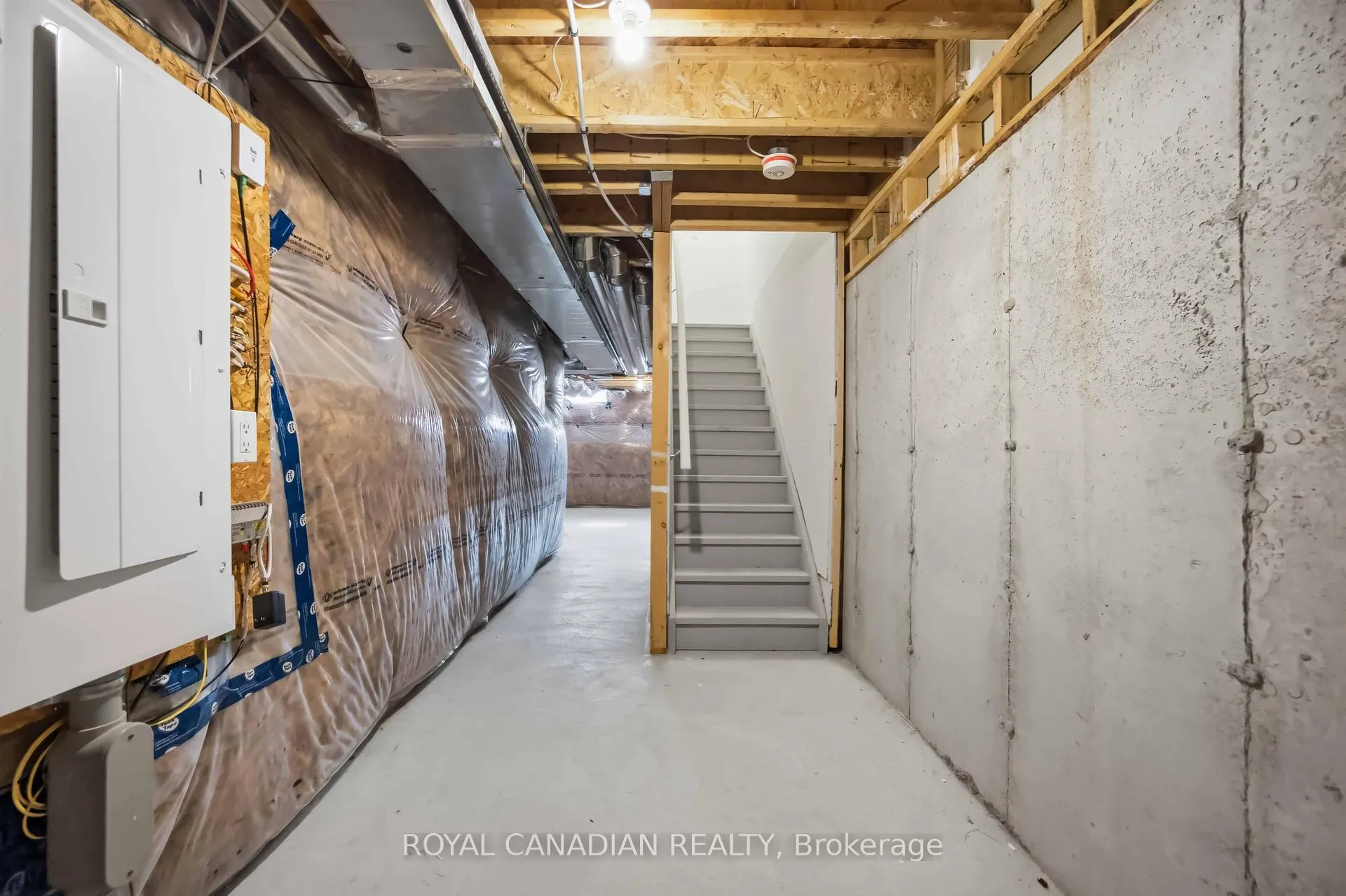 Photo 42 of 885 Kicking Horse Path, Oshawa, McLaughlin — HOMEH