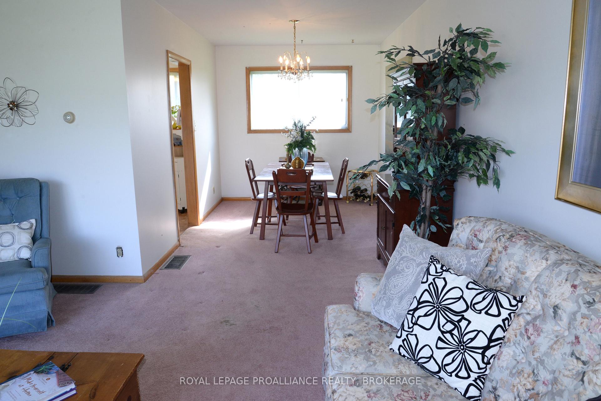 Photo 10 of 2229 Paul Boulevard N, Kingston, City North of 401 — HOMEH