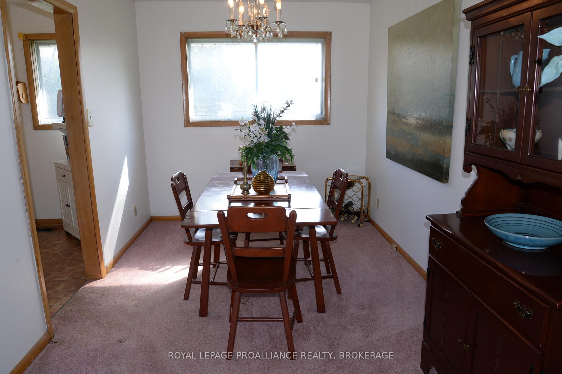 Photo 11 of 2229 Paul Boulevard N, Kingston, City North of 401 — HOMEH