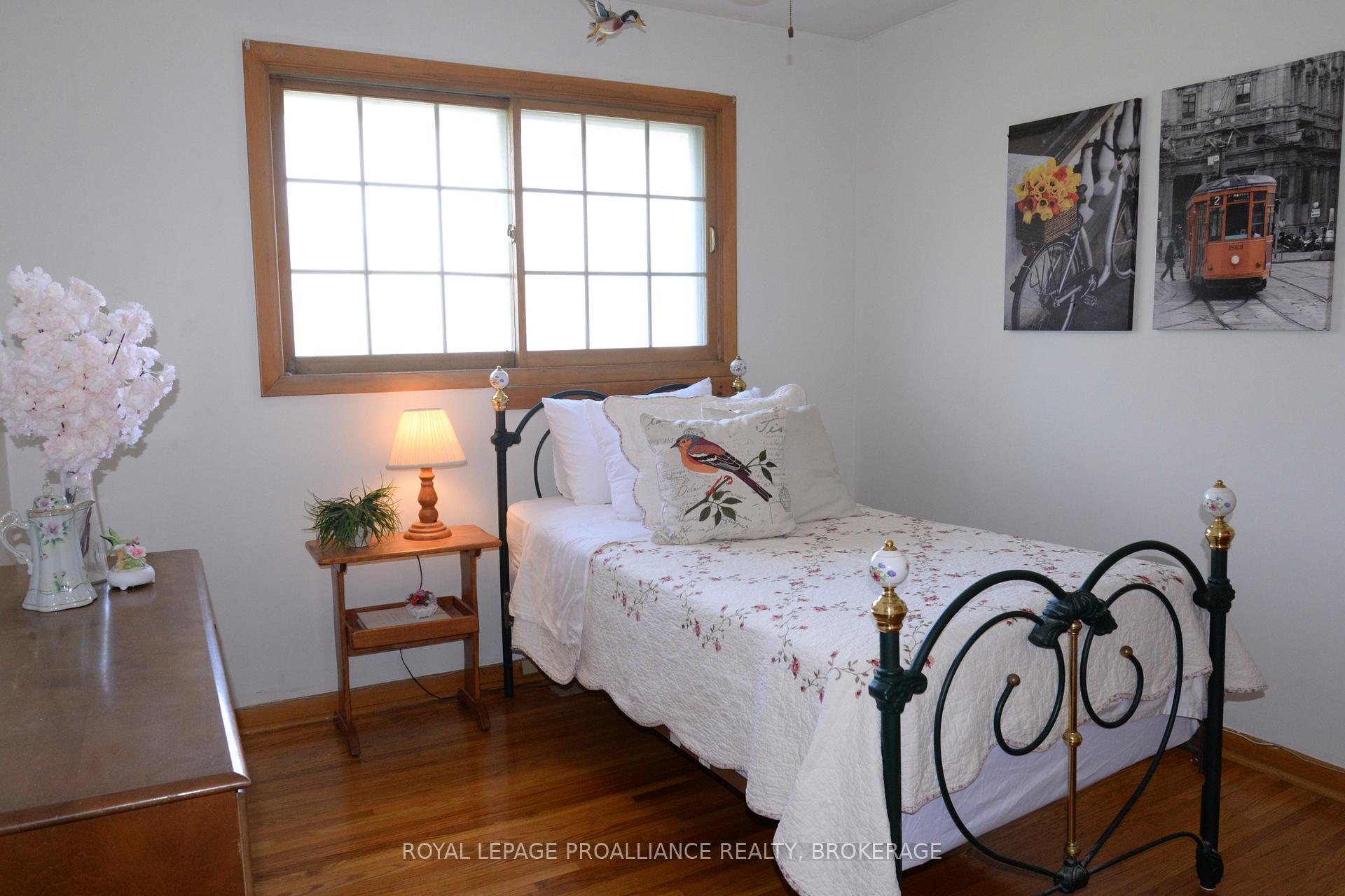 Photo 23 of 2229 Paul Boulevard N, Kingston, City North of 401 — HOMEH