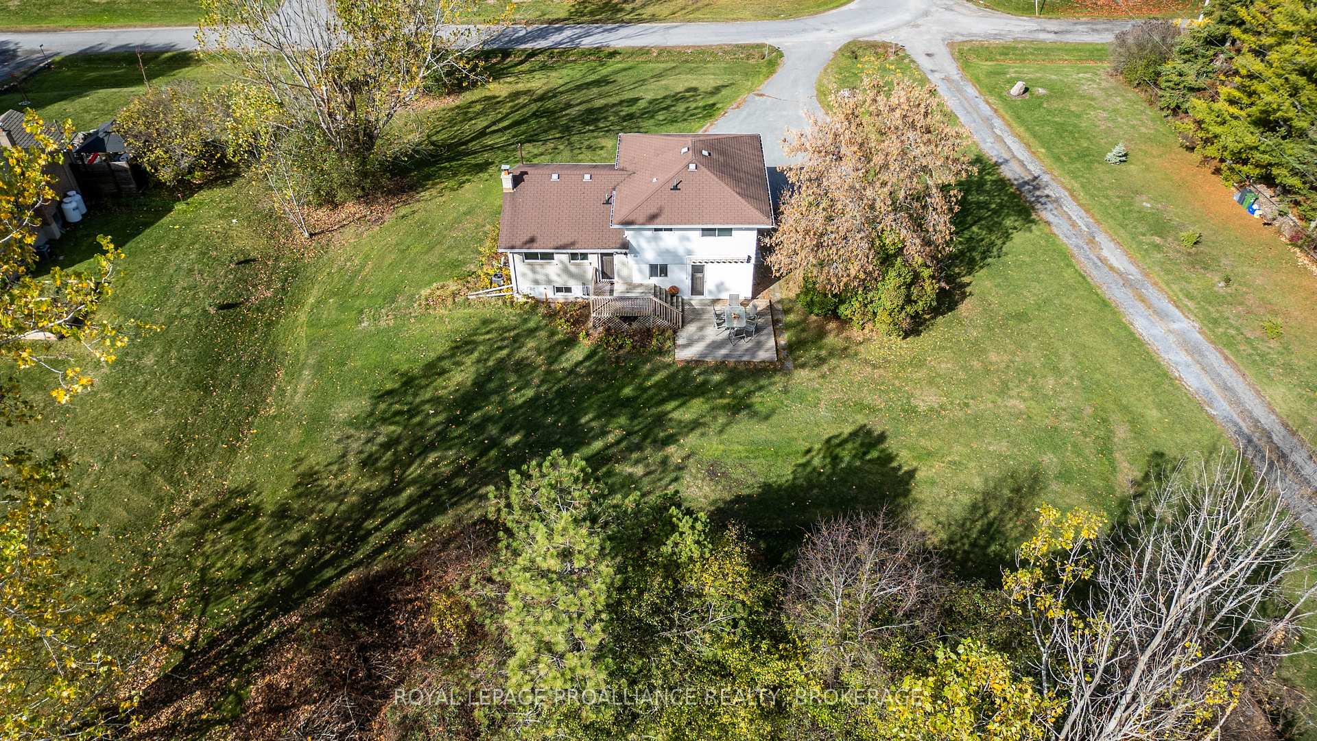 Photo 40 of 2229 Paul Boulevard N, Kingston, City North of 401 — HOMEH