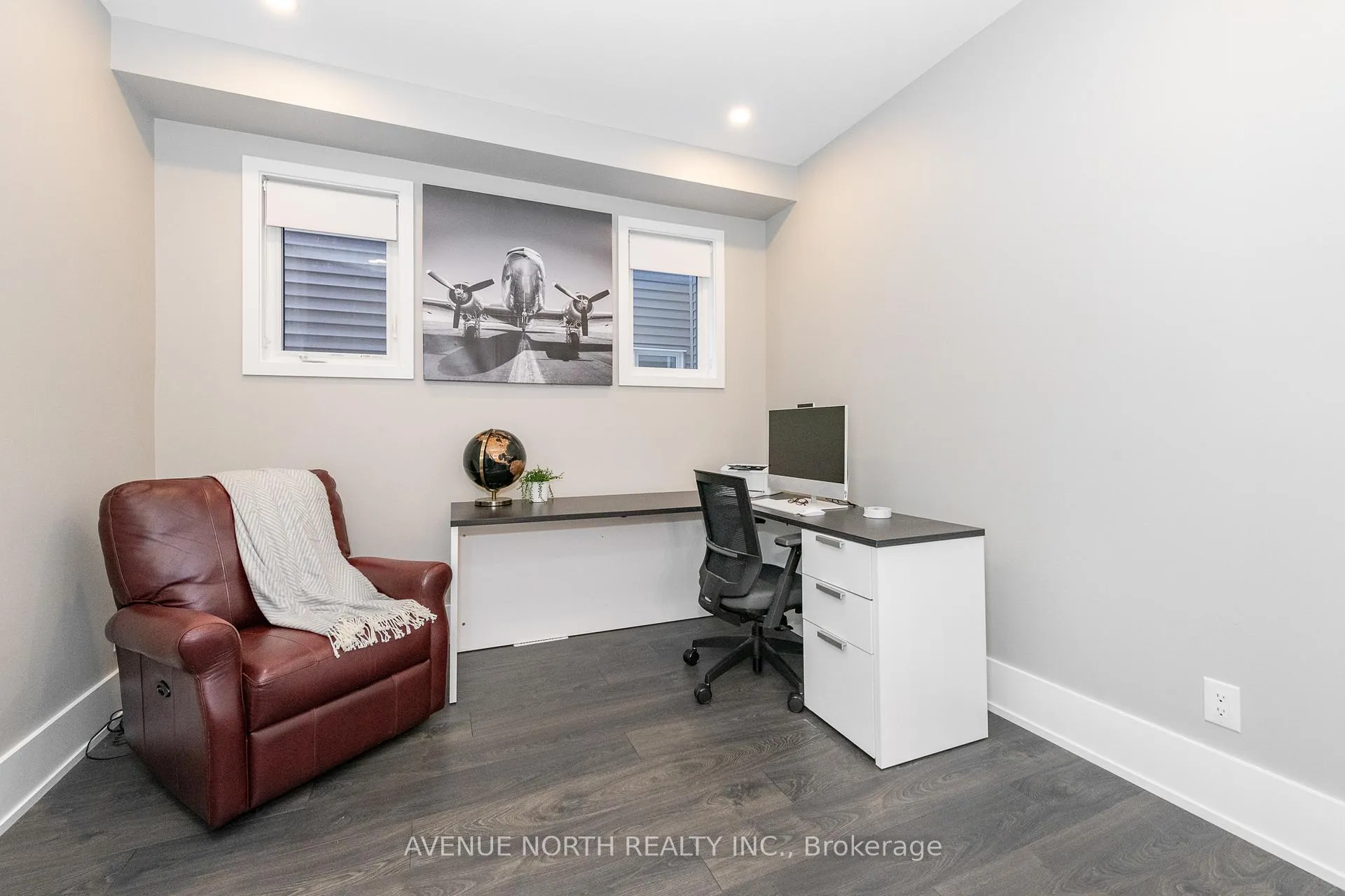 Photo 11 of 805 Henslows Circle, Ottawa, Avalon West — HOMEH