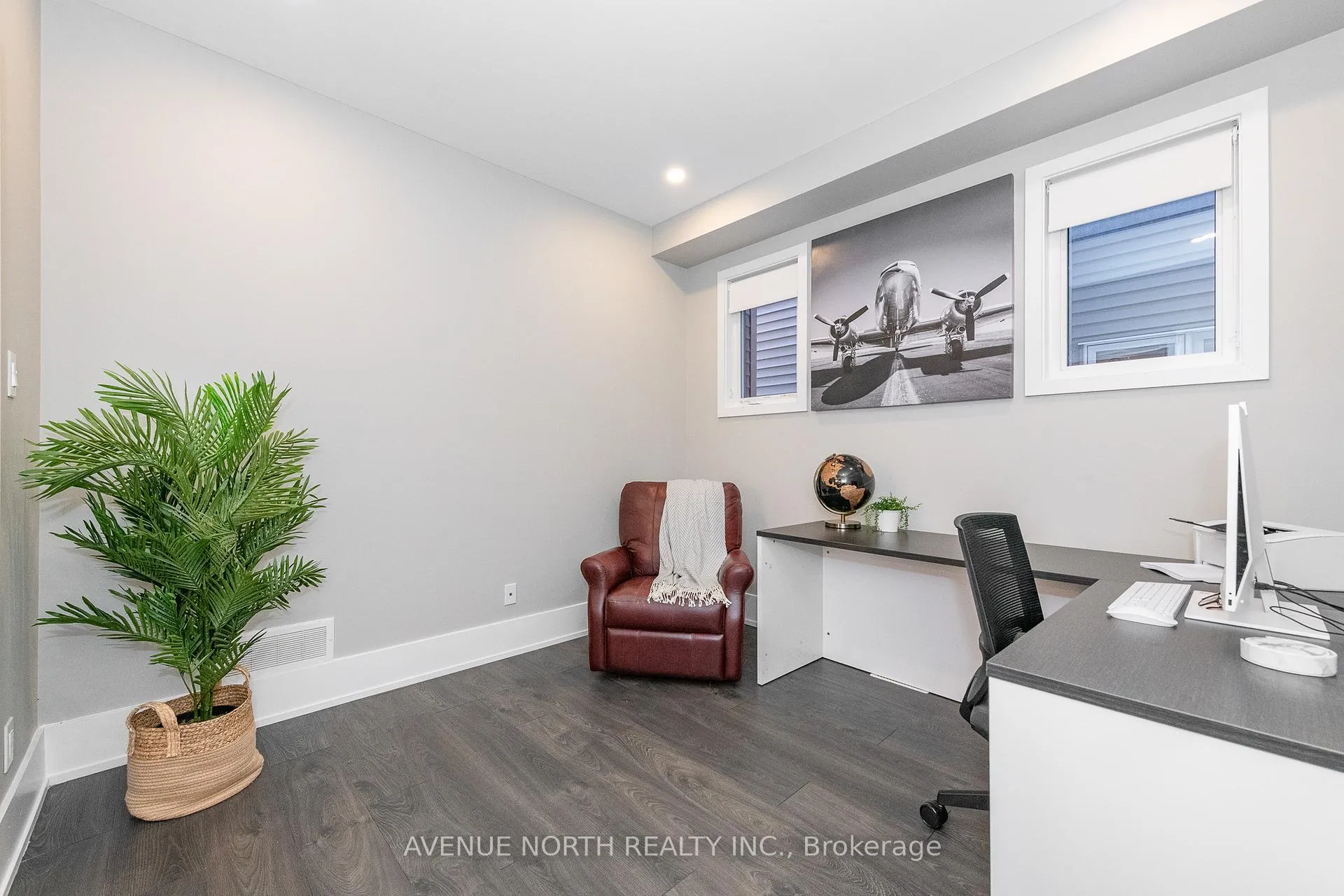 Photo 12 of 805 Henslows Circle, Ottawa, Avalon West — HOMEH