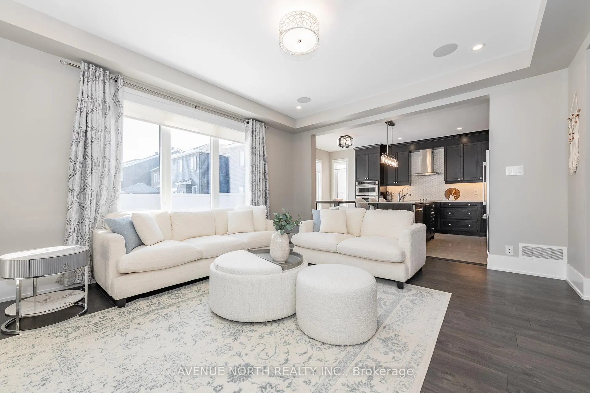 Photo 14 of 805 Henslows Circle, Ottawa, Avalon West — HOMEH
