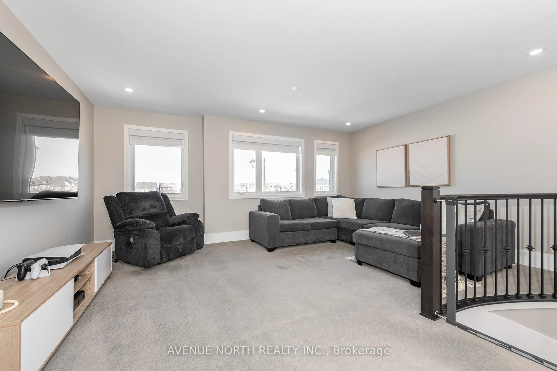 Photo 27 of 805 Henslows Circle, Ottawa, Avalon West — HOMEH