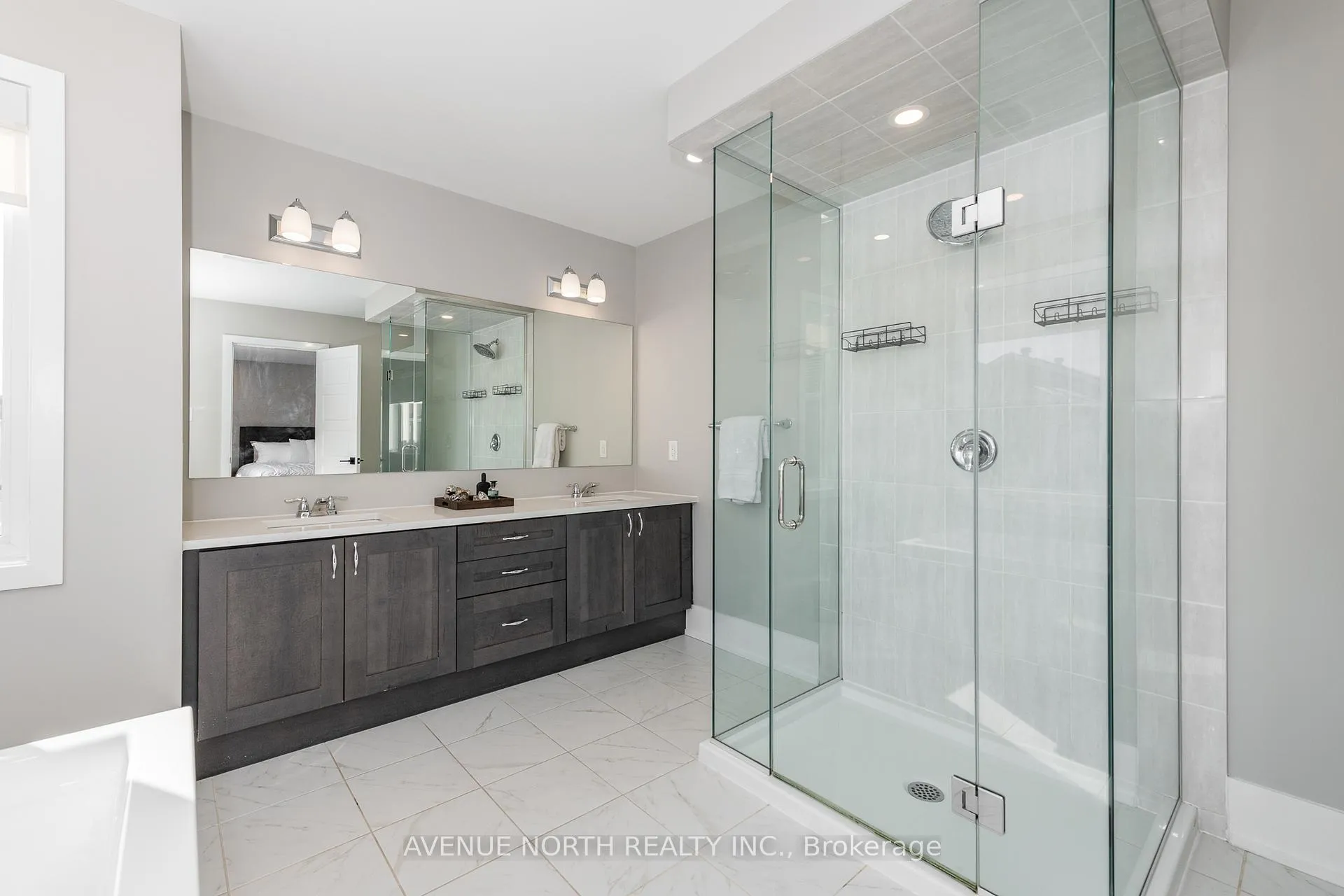 Photo 35 of 805 Henslows Circle, Ottawa, Avalon West — HOMEH