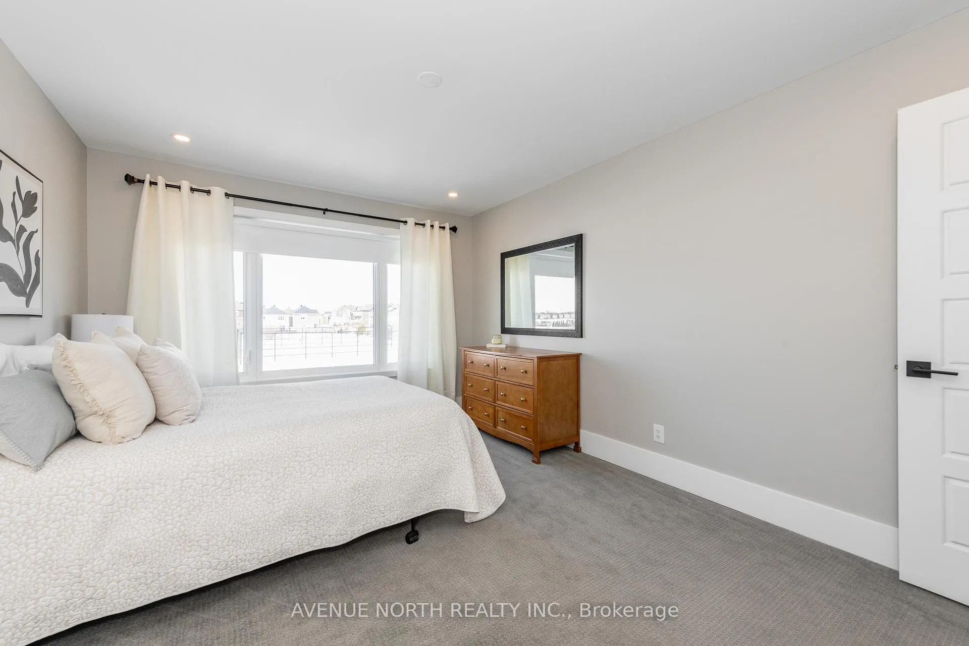 Photo 39 of 805 Henslows Circle, Ottawa, Avalon West — HOMEH