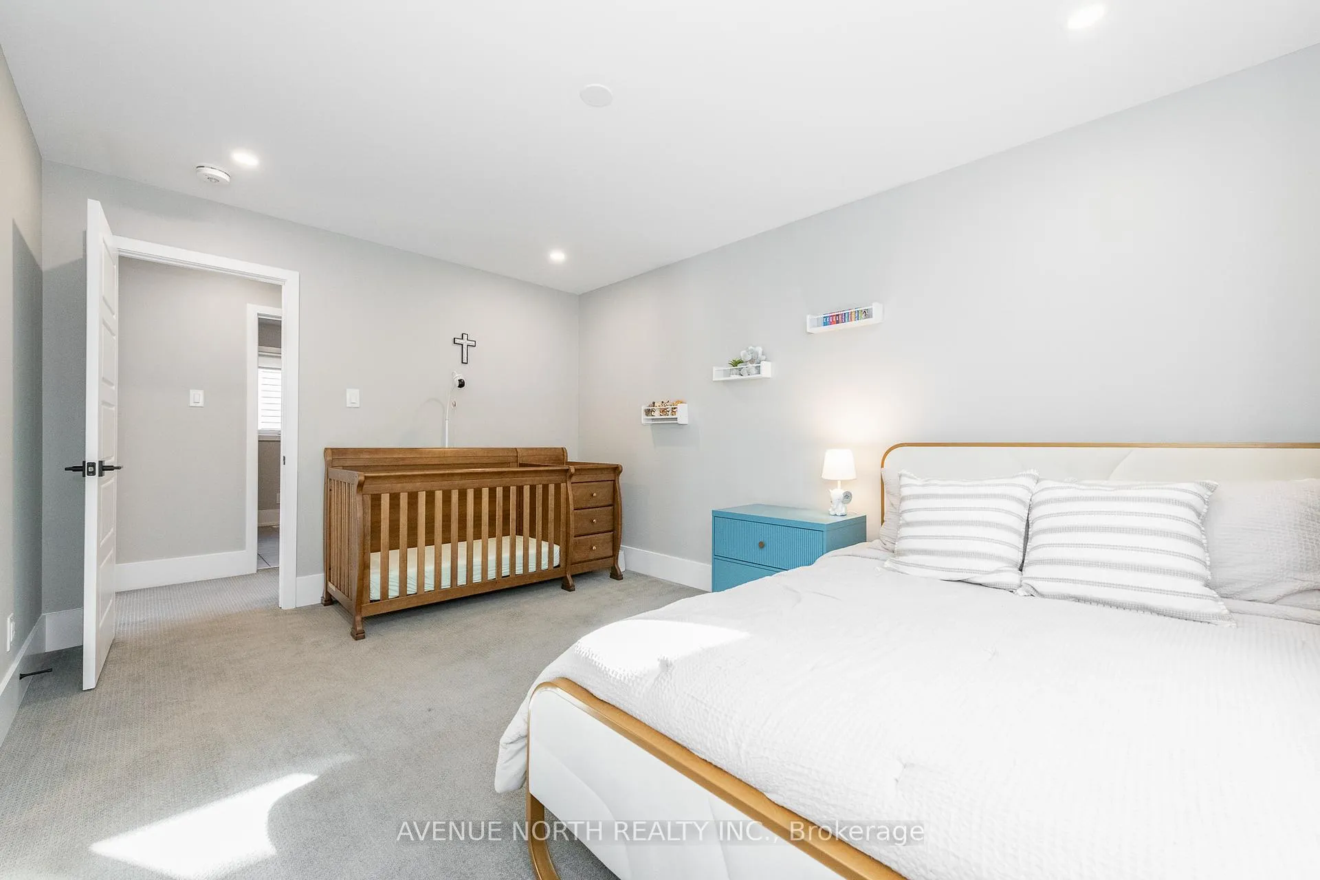 Photo 42 of 805 Henslows Circle, Ottawa, Avalon West — HOMEH