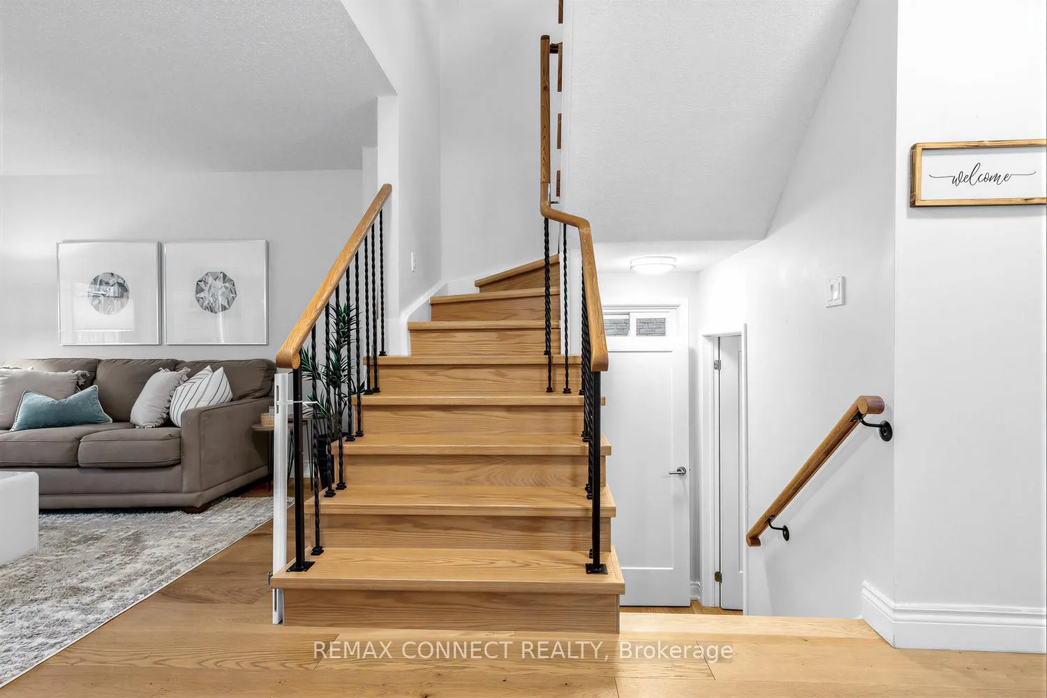 Photo 15 of 123 Chatfield Drive, Ajax, Central West — HOMEH