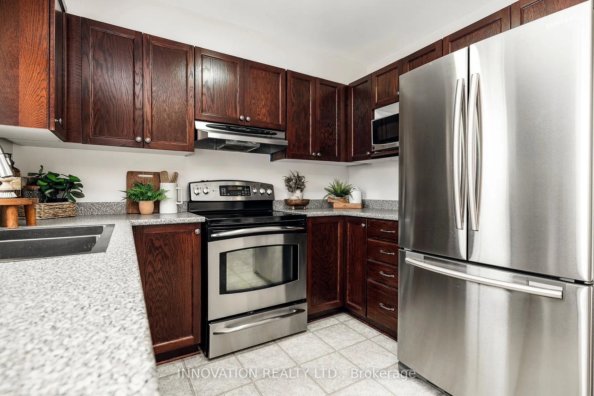 Photo 13 of 177 Fordham Private, Ottawa, Central Park — HOMEH