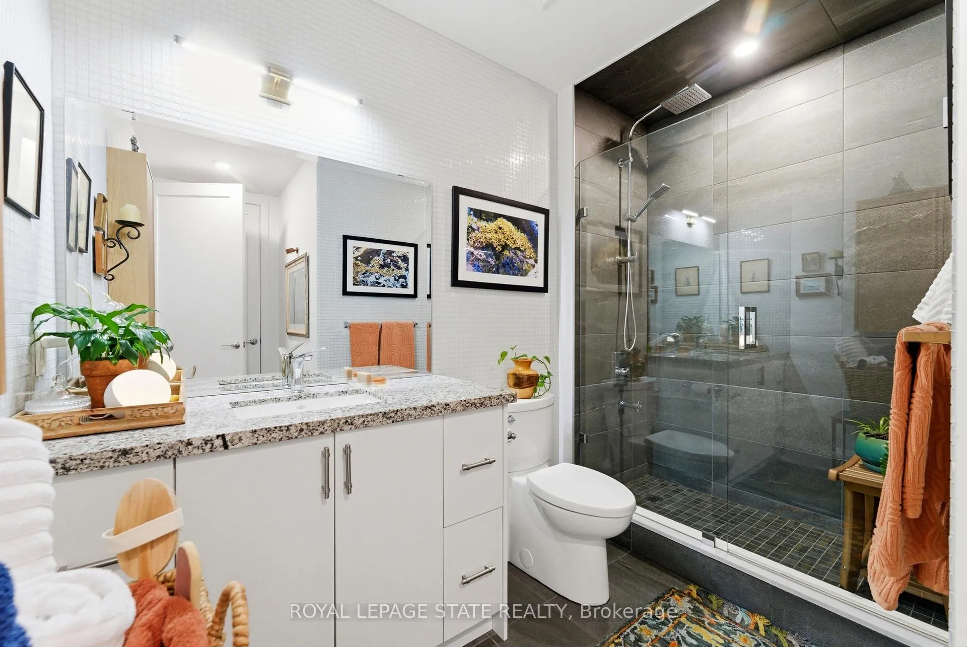 Photo 28 of Unit 4, 112 King Street E, Hamilton, Beasley — HOMEH