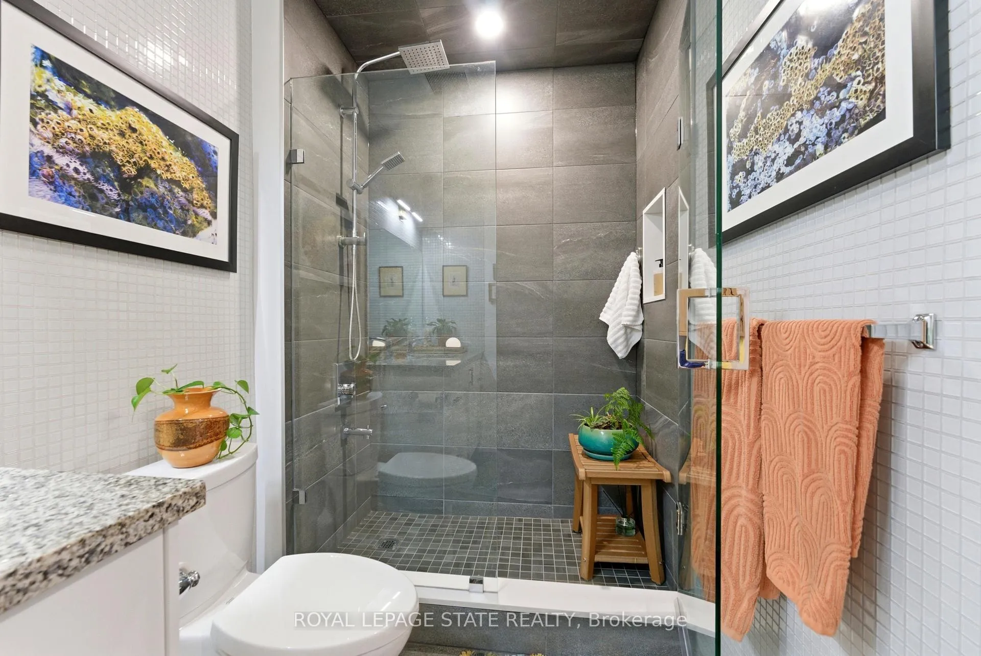 Photo 30 of Unit 4, 112 King Street E, Hamilton, Beasley — HOMEH