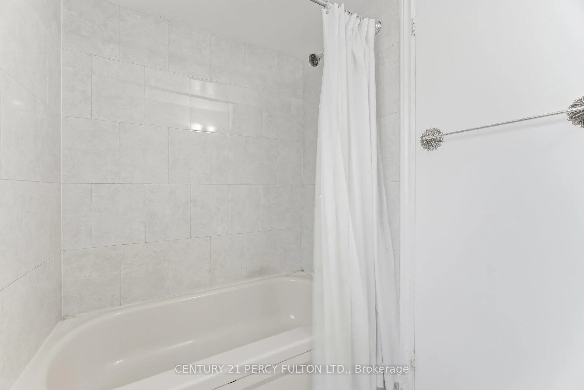 Photo 29 of 782 Aspen Road, Pickering, Amberlea — HOMEH