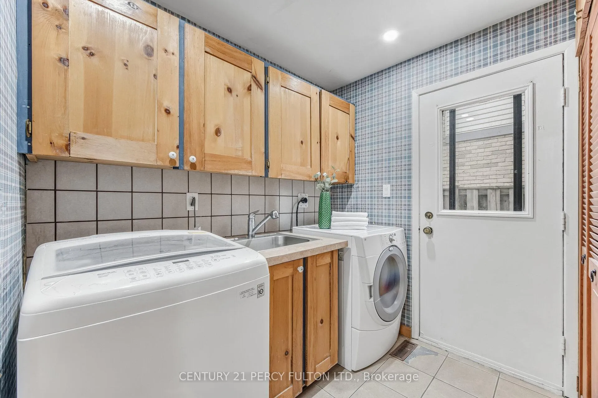 Photo 30 of 782 Aspen Road, Pickering, Amberlea — HOMEH