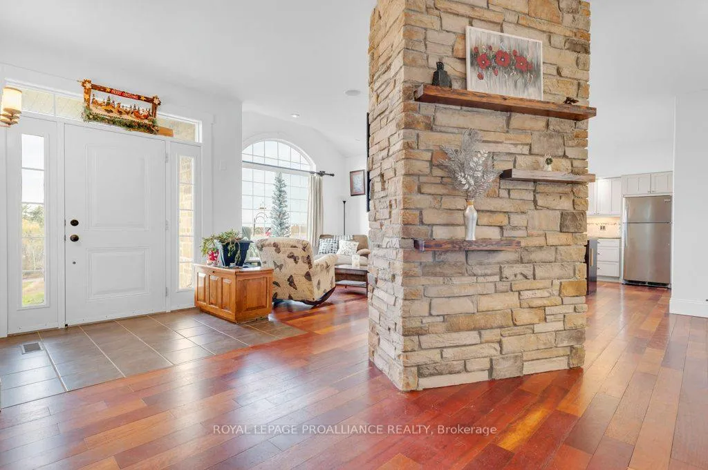 Photo 3 of 23 Oak Lake Road, Stirling-Rawdon, Stirling Ward — HOMEH