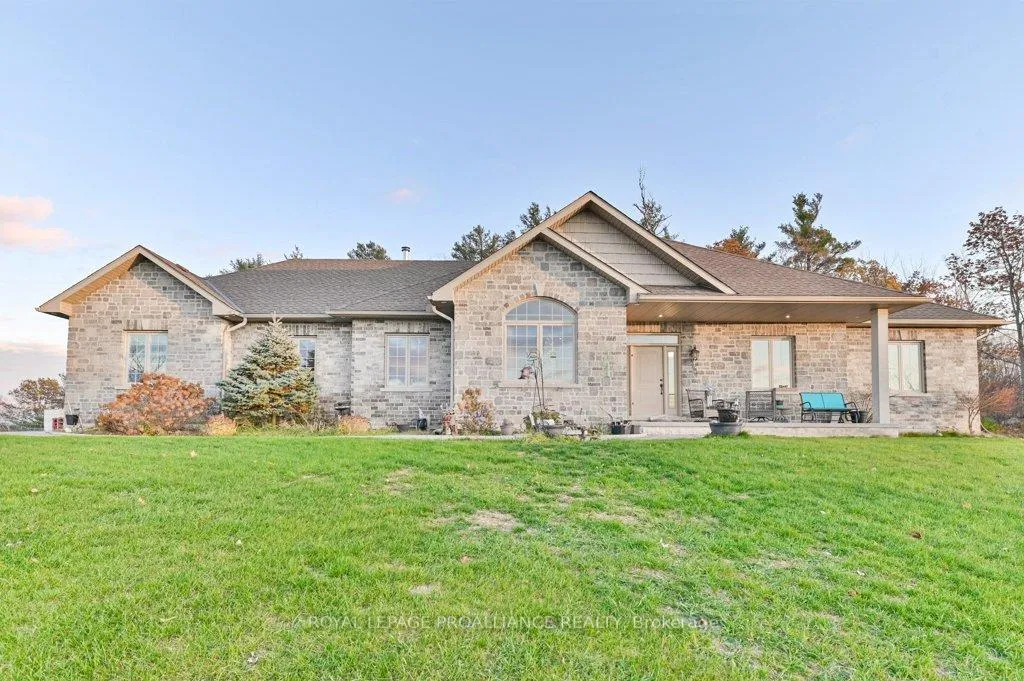Photo 32 of 23 Oak Lake Road, Stirling-Rawdon, Stirling Ward — HOMEH