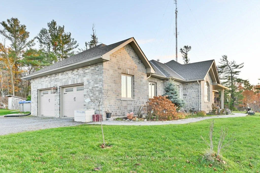 Photo 33 of 23 Oak Lake Road, Stirling-Rawdon, Stirling Ward — HOMEH