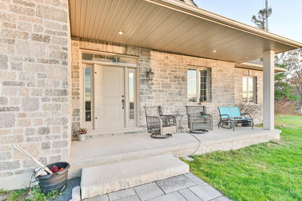 Photo 36 of 23 Oak Lake Road, Stirling-Rawdon, Stirling Ward — HOMEH